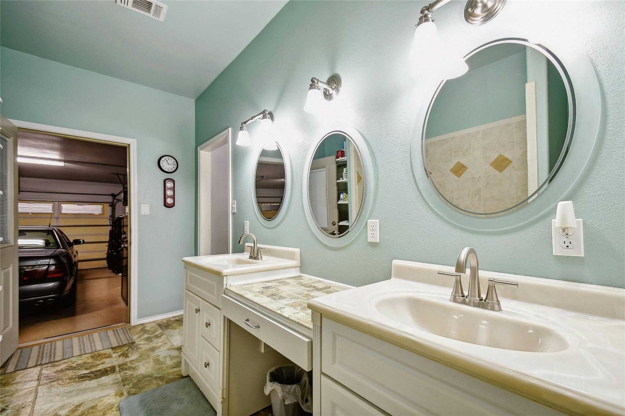 Image 19 of 40 For 6939 Cr 251  