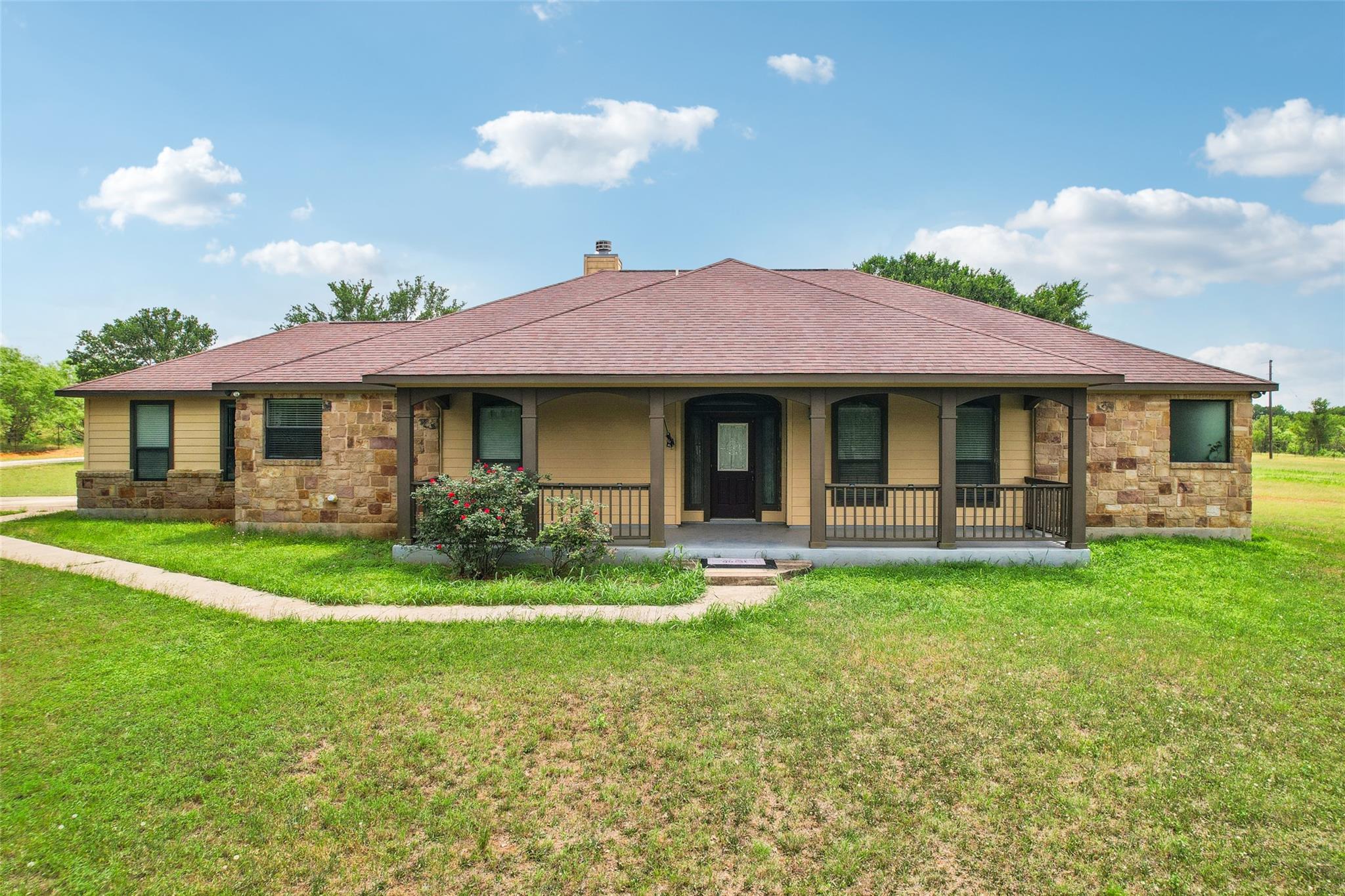 Details for 2300 Tumbleweed Trl, Dale, TX 78616