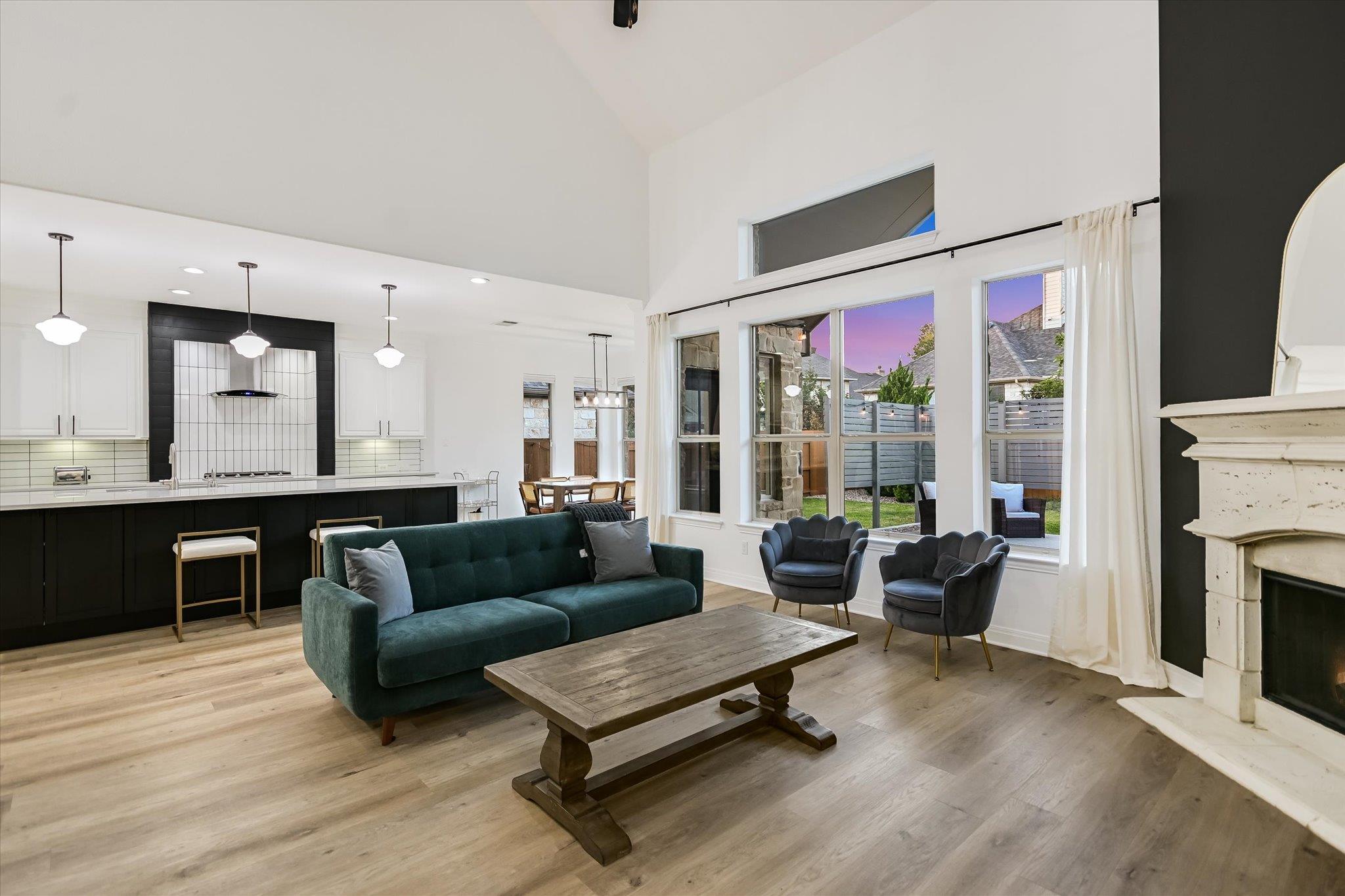 Image 11 of 34 For 1986 Canyon Sage Path