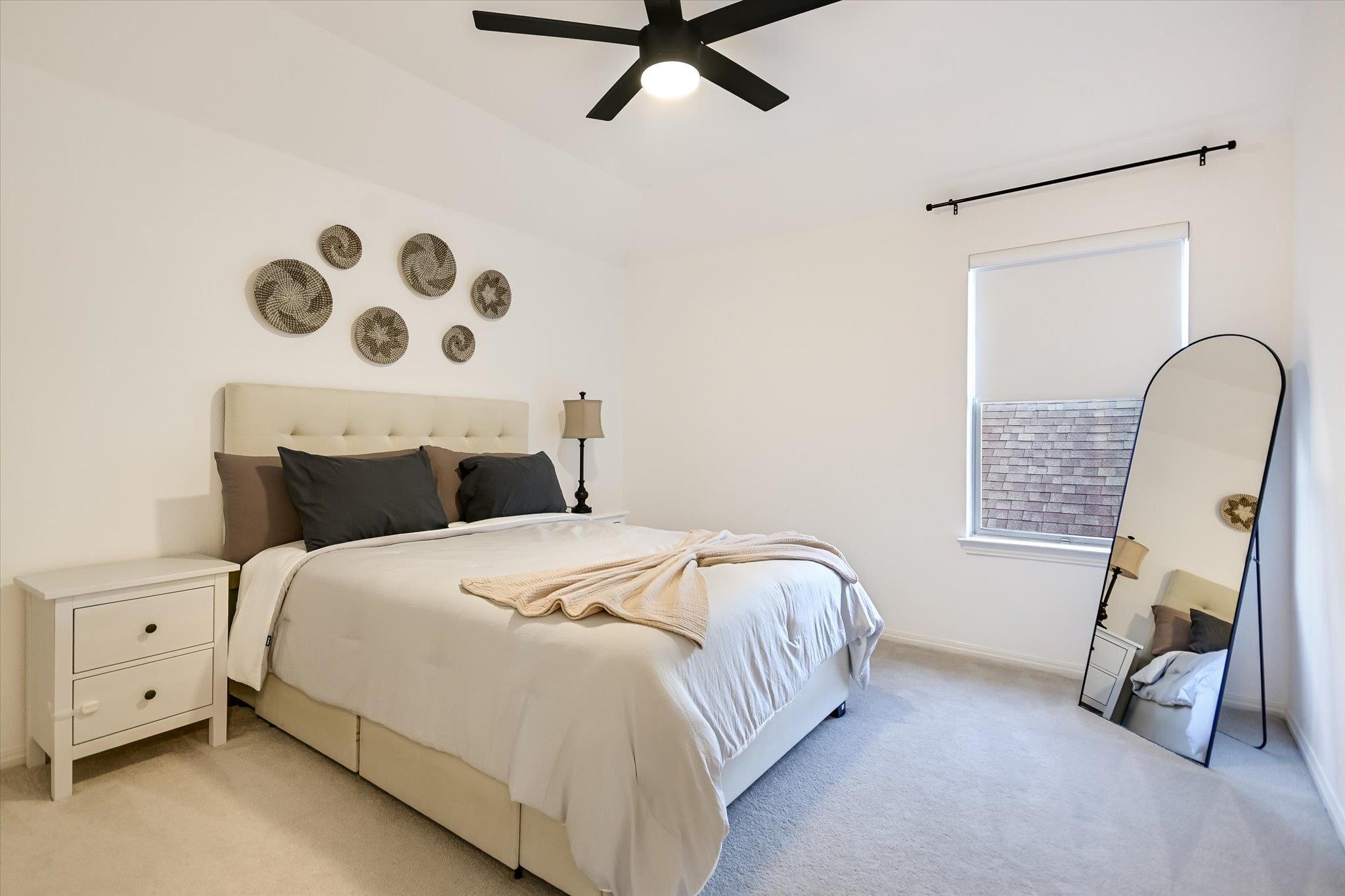 Image 23 of 34 For 1986 Canyon Sage Path