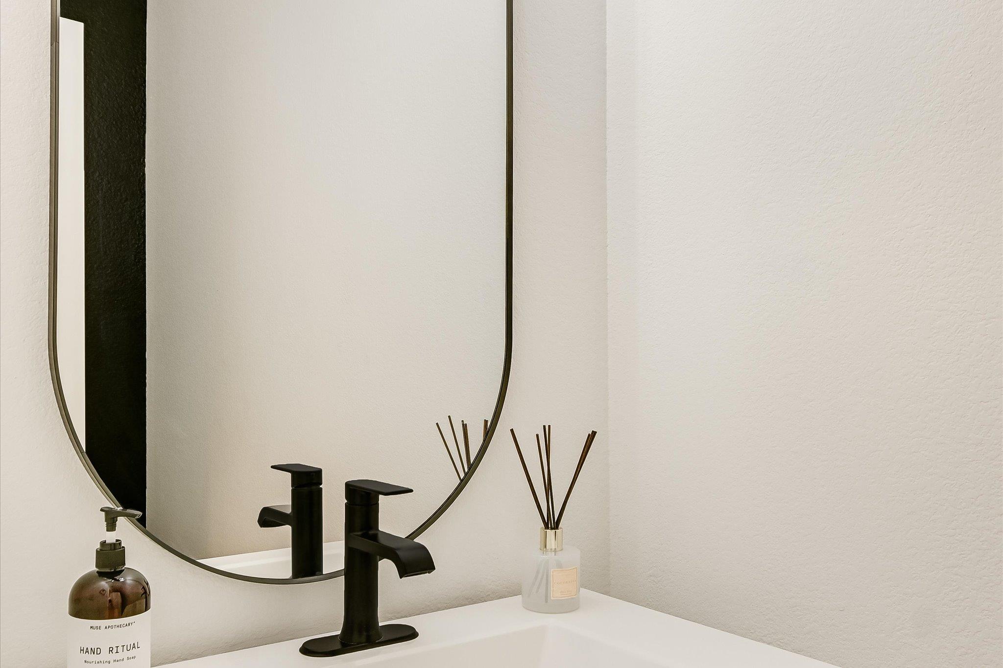 Image 26 of 34 For 1986 Canyon Sage Path