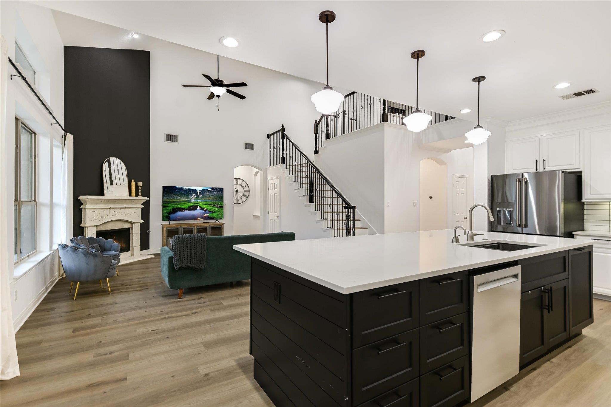 Image 9 of 34 For 1986 Canyon Sage Path