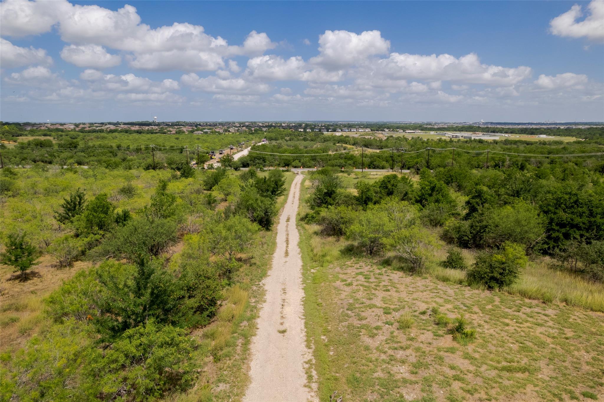 Details for 474 Heidenreich Ln, Kyle, TX 78640