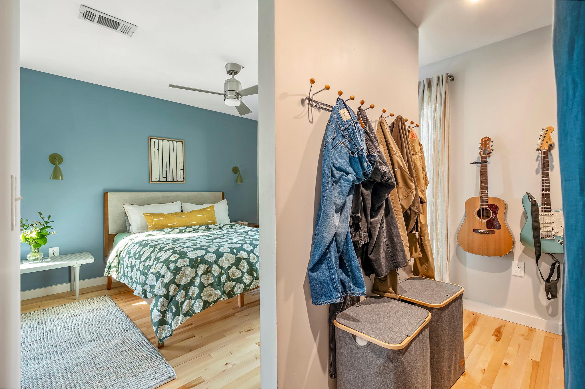 Image 16 of 37 For 618 Denson Dr