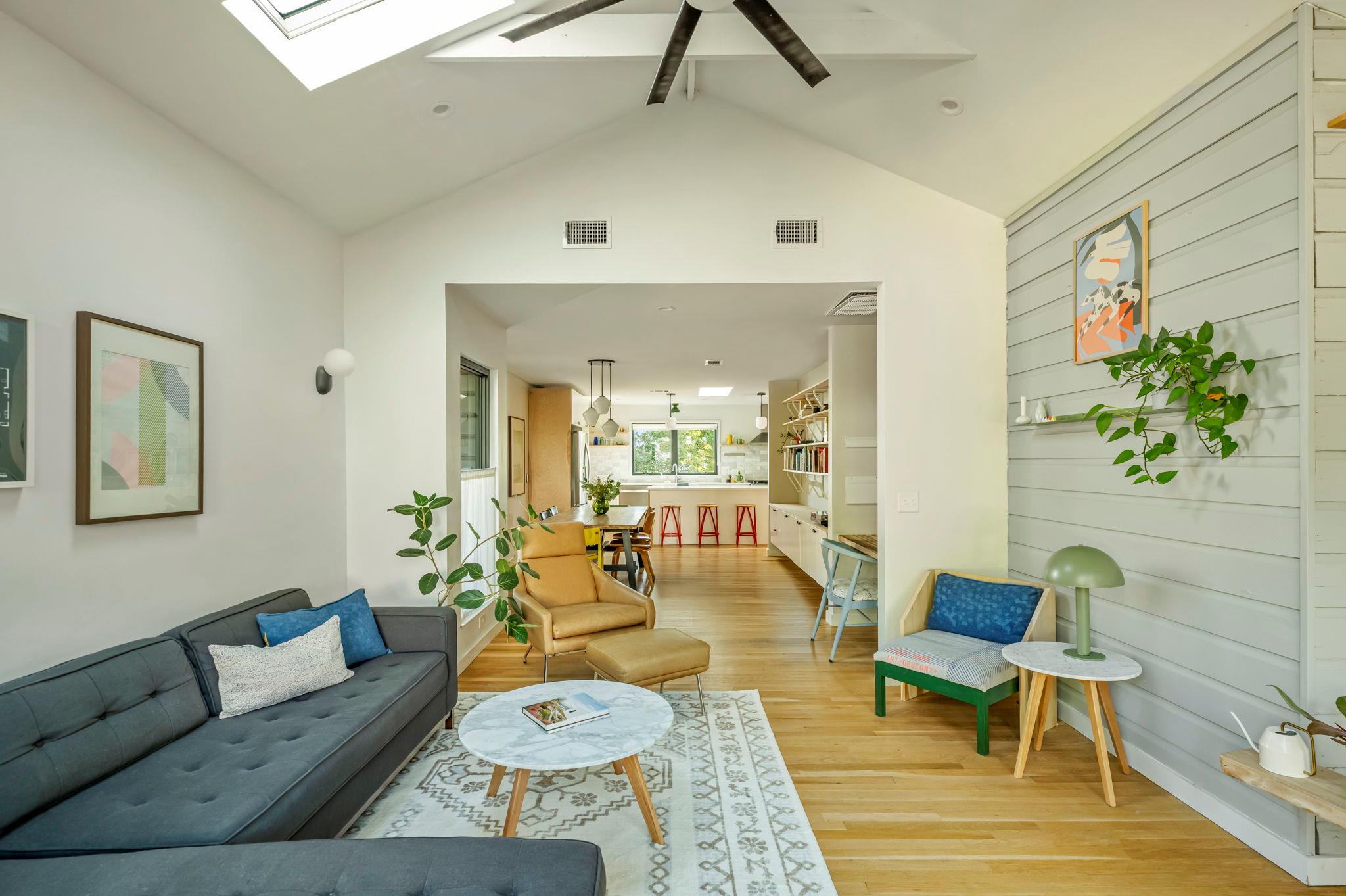 Image 6 of 37 For 618 Denson Dr