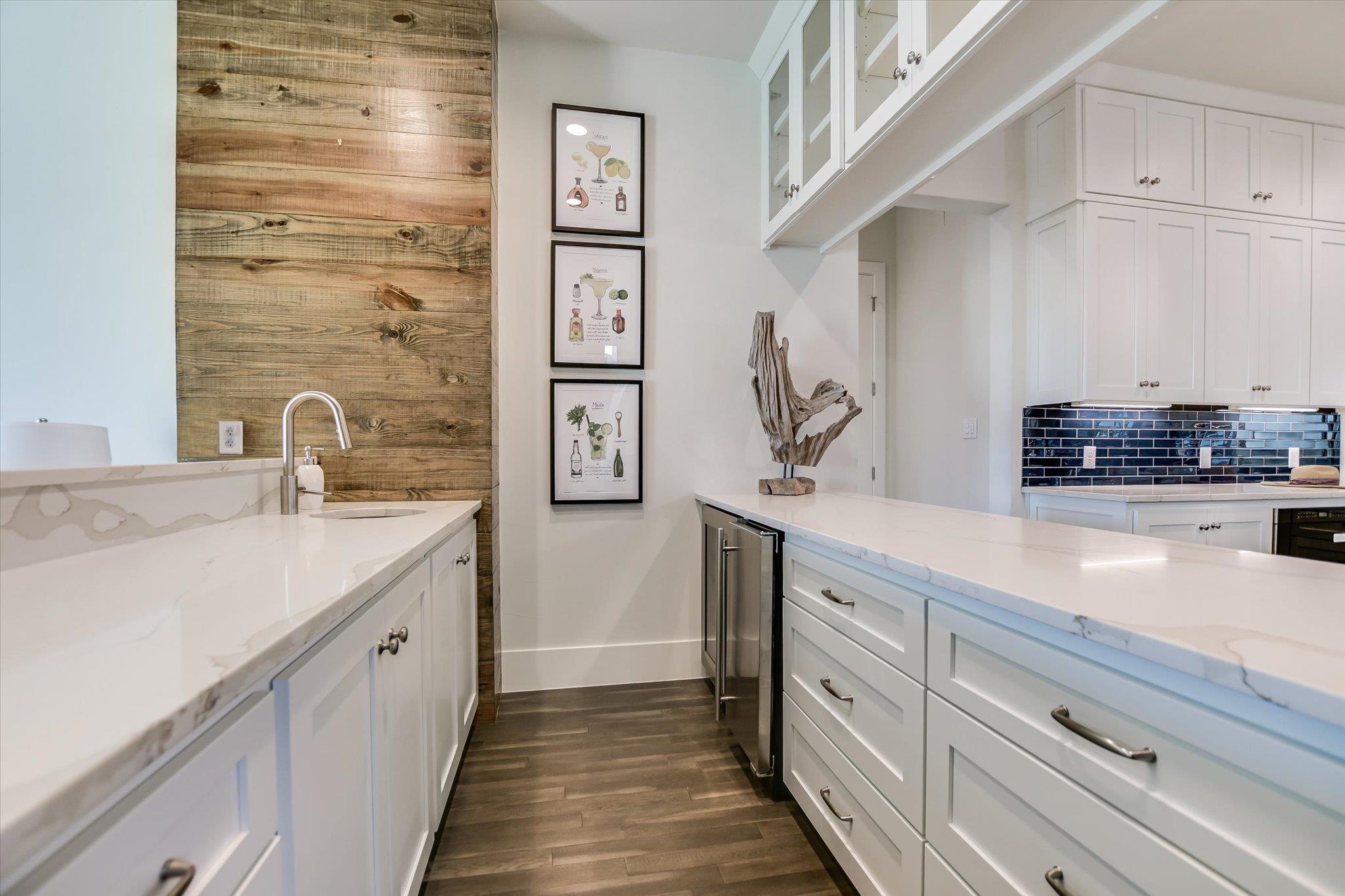 Image 13 of 40 For 209 Houdini Way