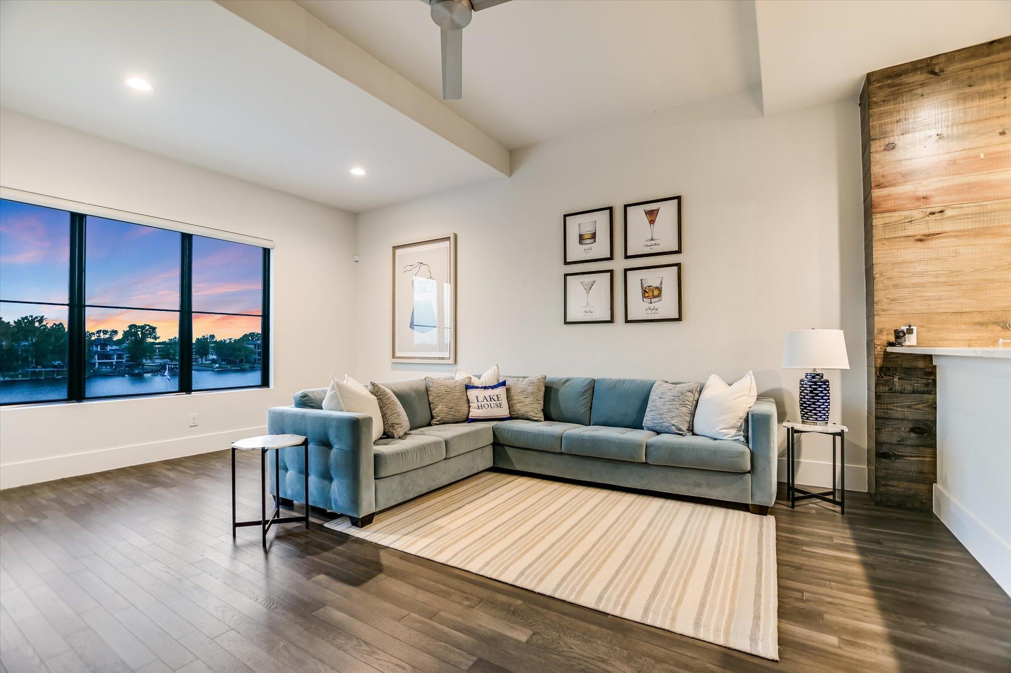 Image 15 of 40 For 209 Houdini Way