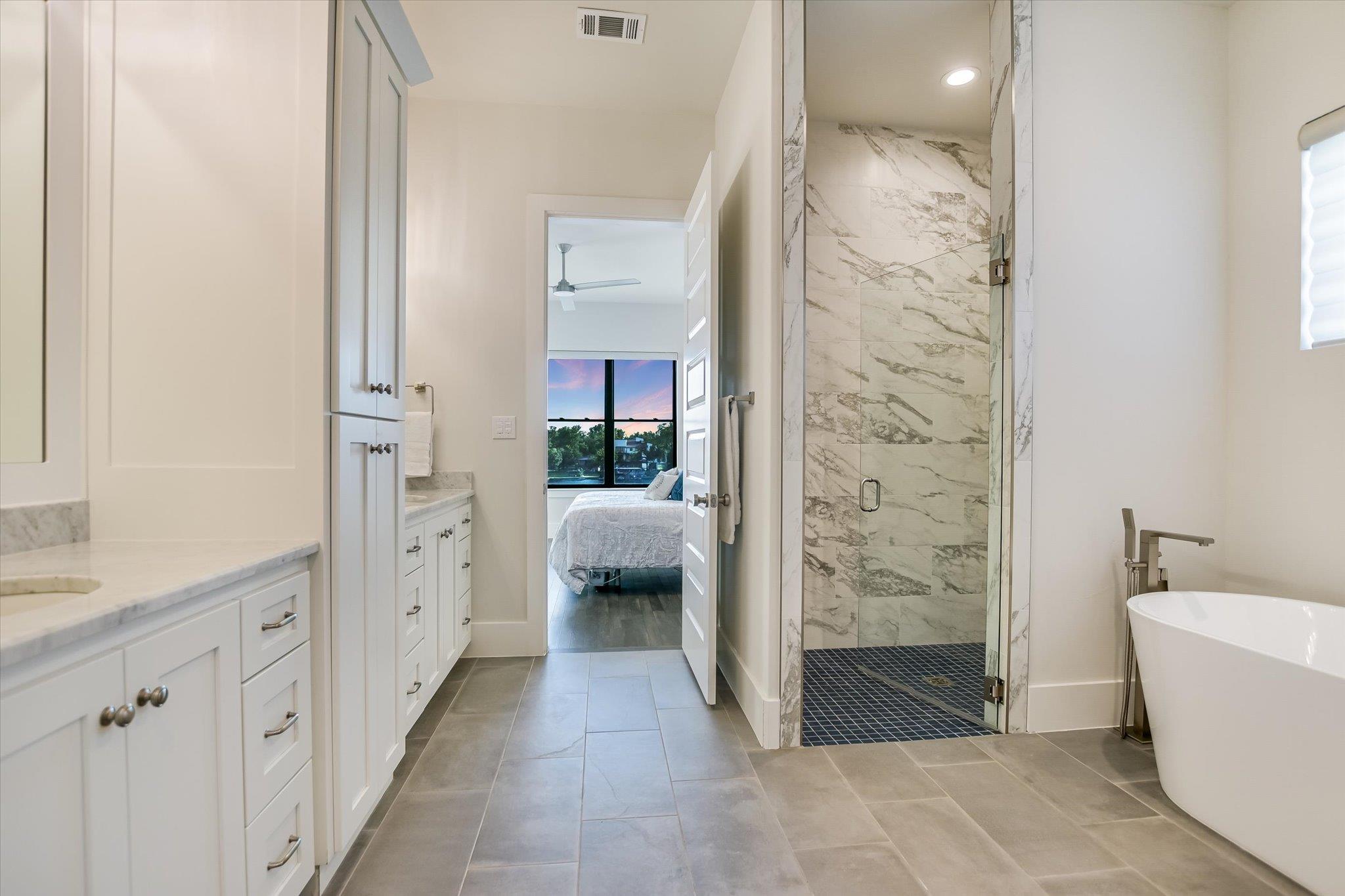 Image 17 of 40 For 209 Houdini Way