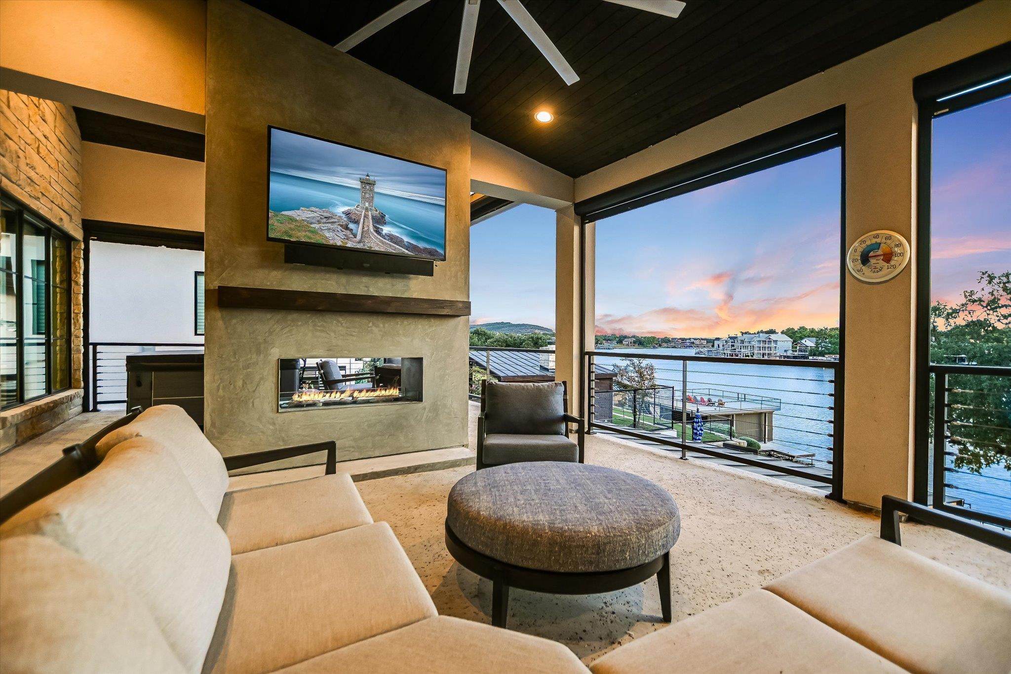 Image 29 of 40 For 209 Houdini Way