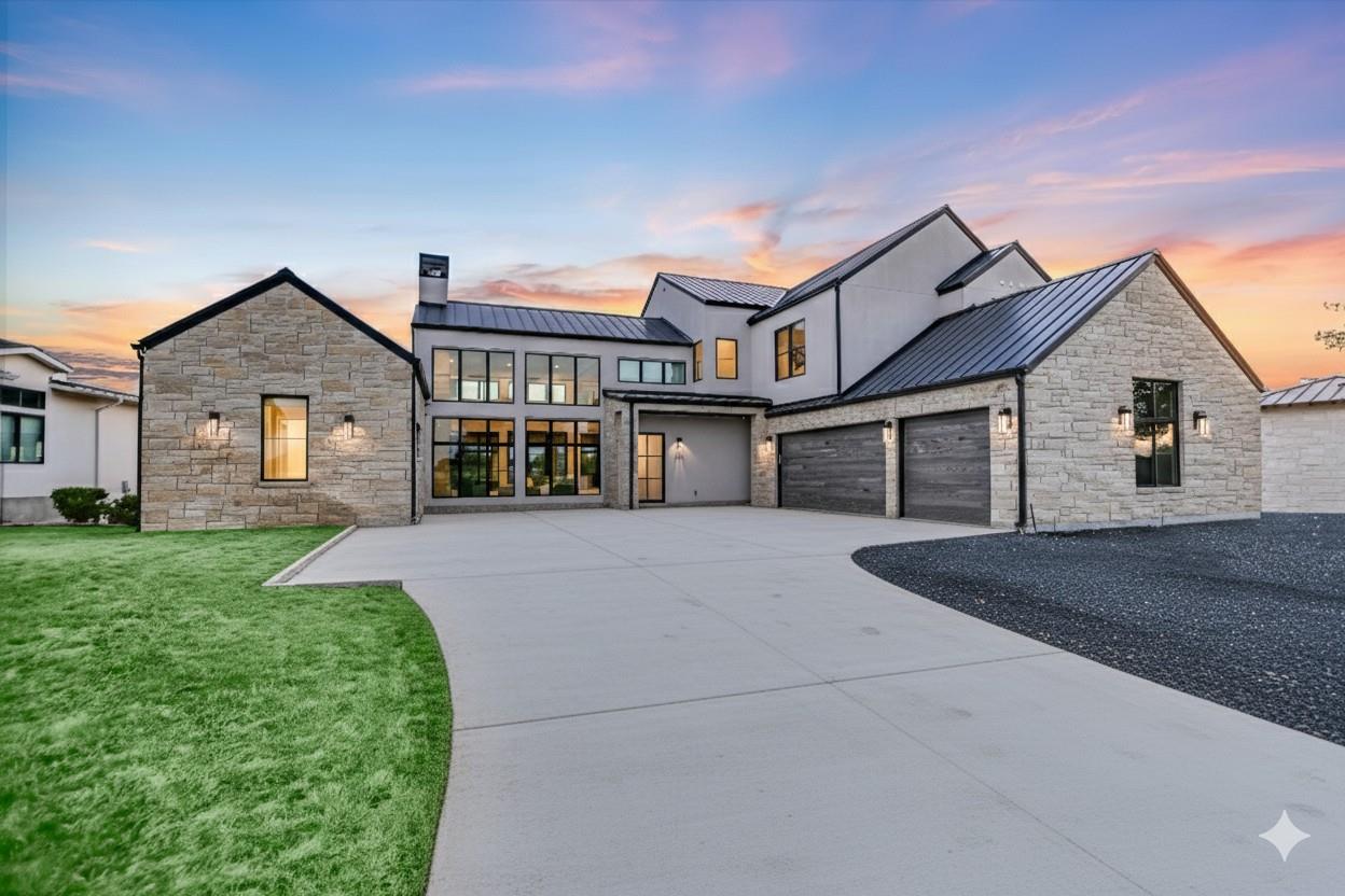 Image 4 of 40 For 209 Houdini Way