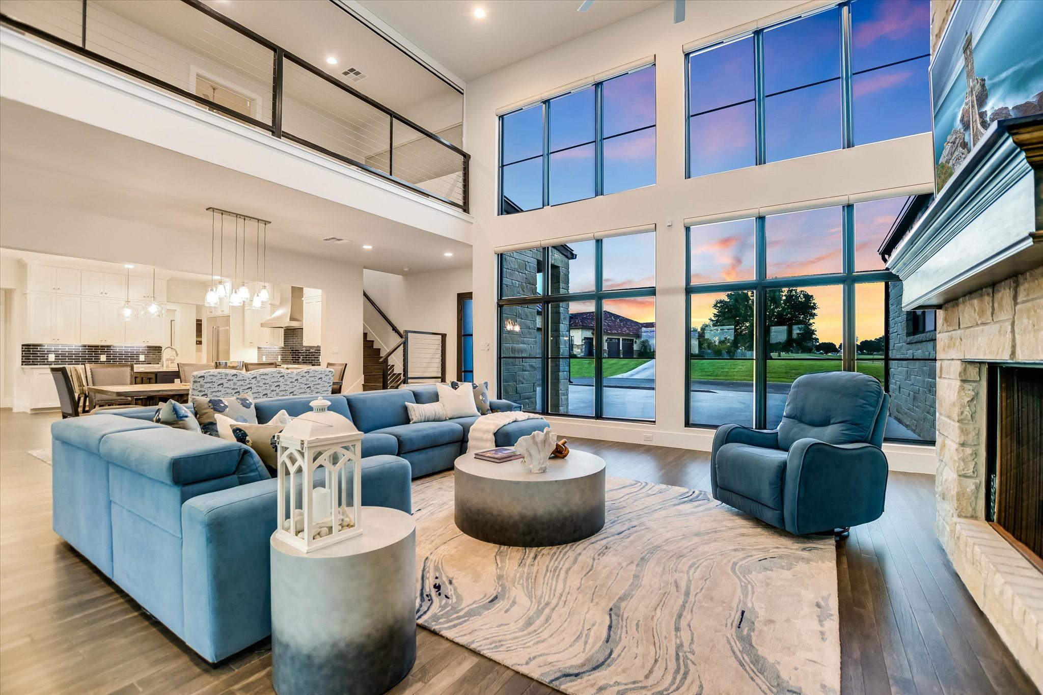 Image 6 of 40 For 209 Houdini Way