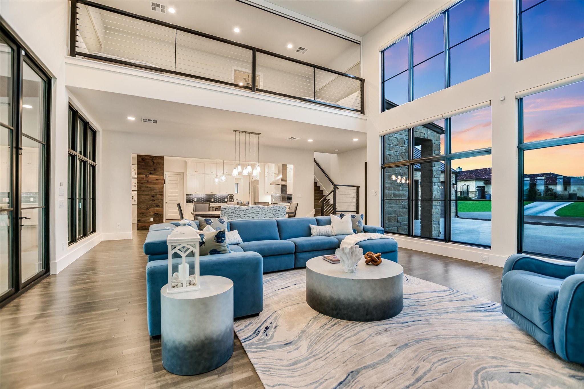 Image 7 of 40 For 209 Houdini Way