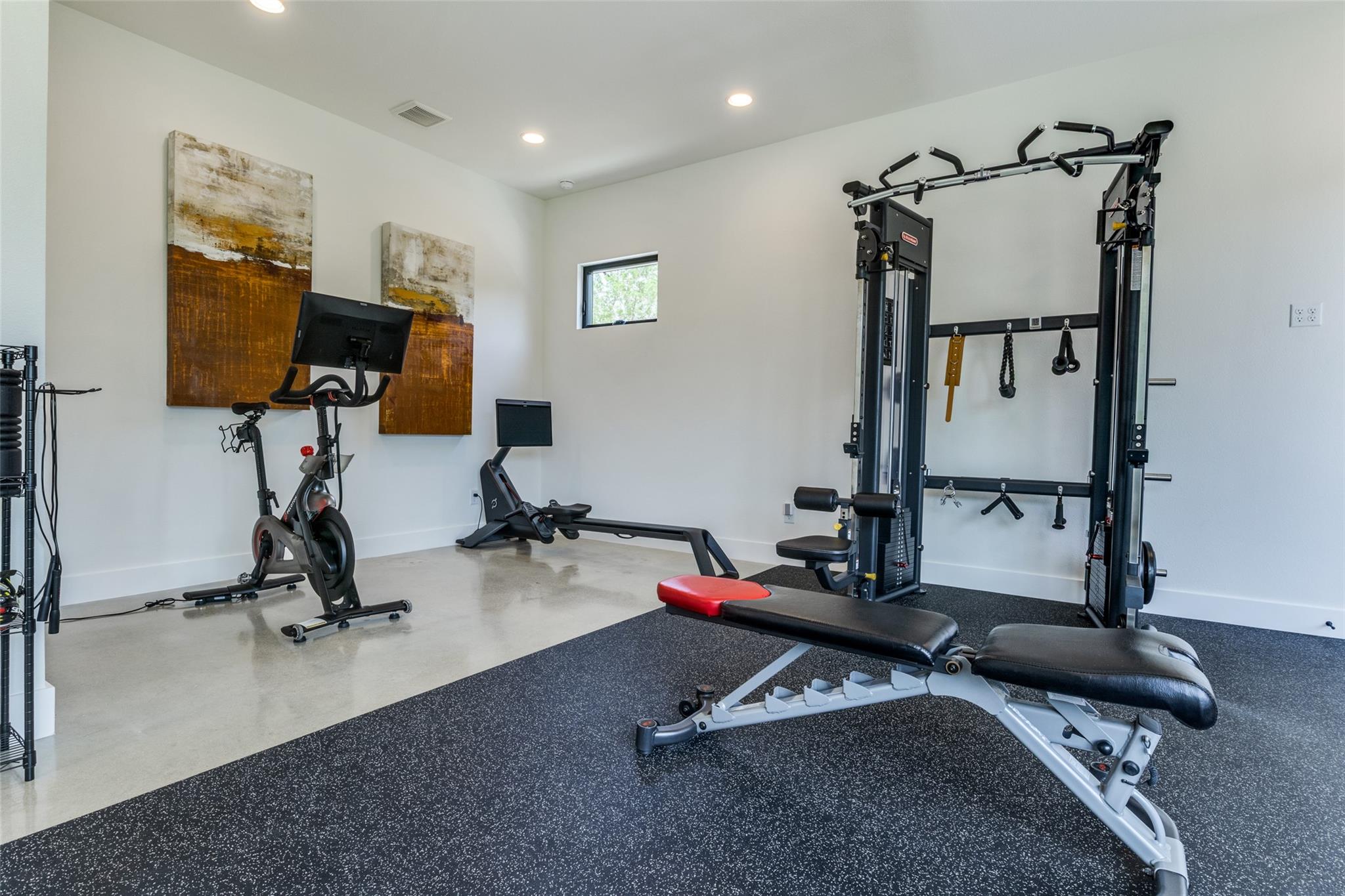 Image 23 of 40 For 1958 Paradise Pkwy