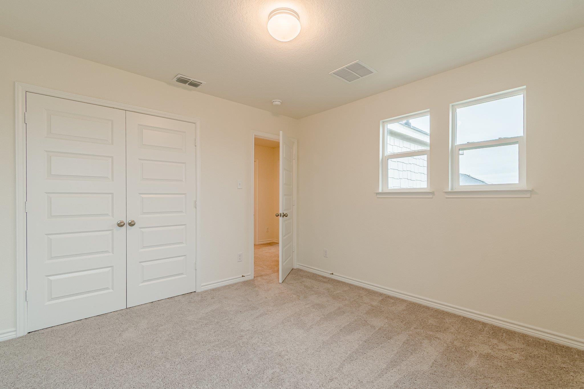 Image 15 of 31 For 436 Blacktail Dr