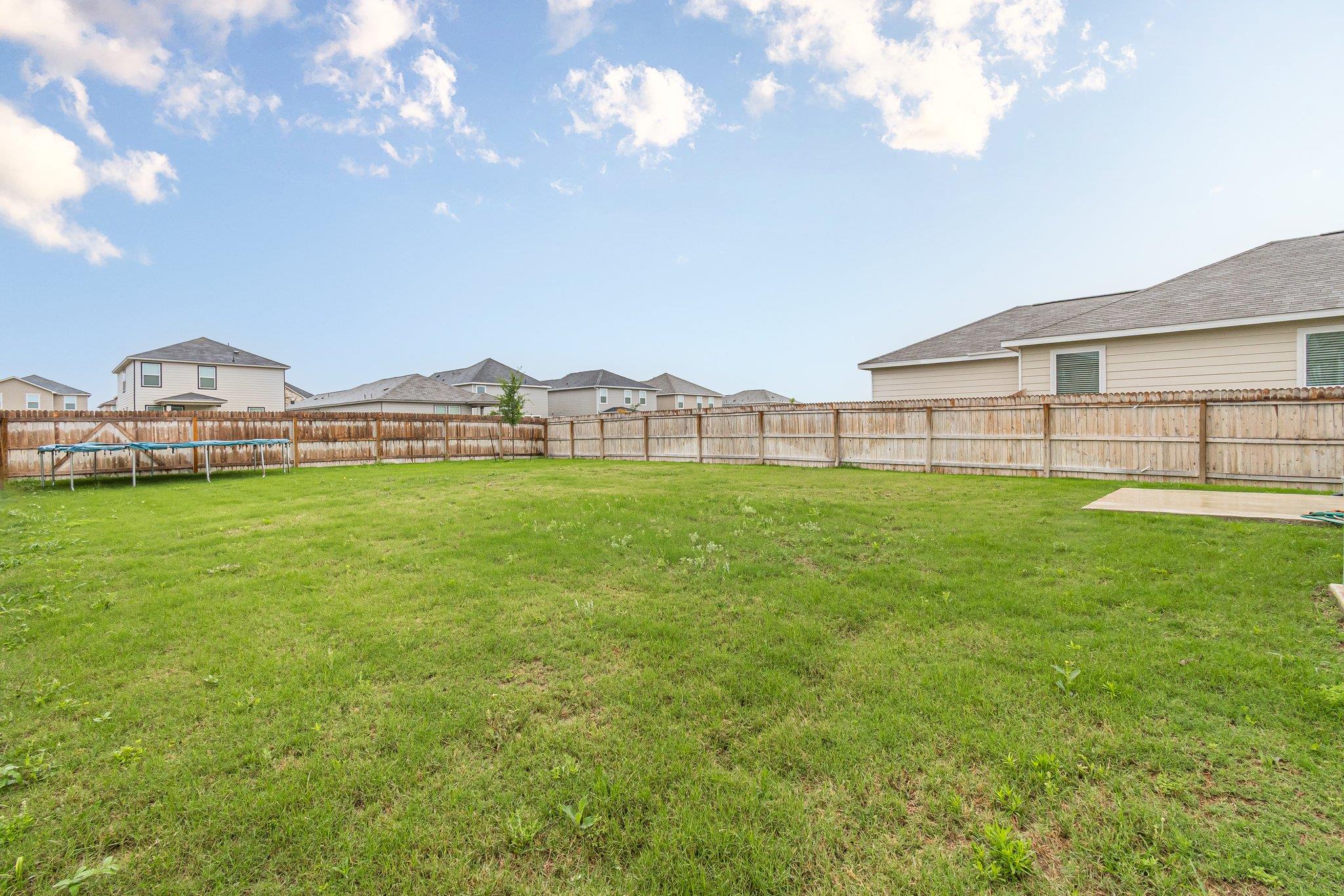 Image 21 of 31 For 436 Blacktail Dr