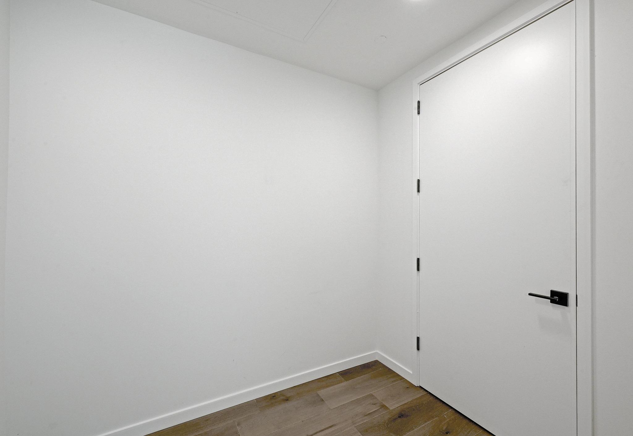 Image 24 of 40 For 1006 Baylor St 201