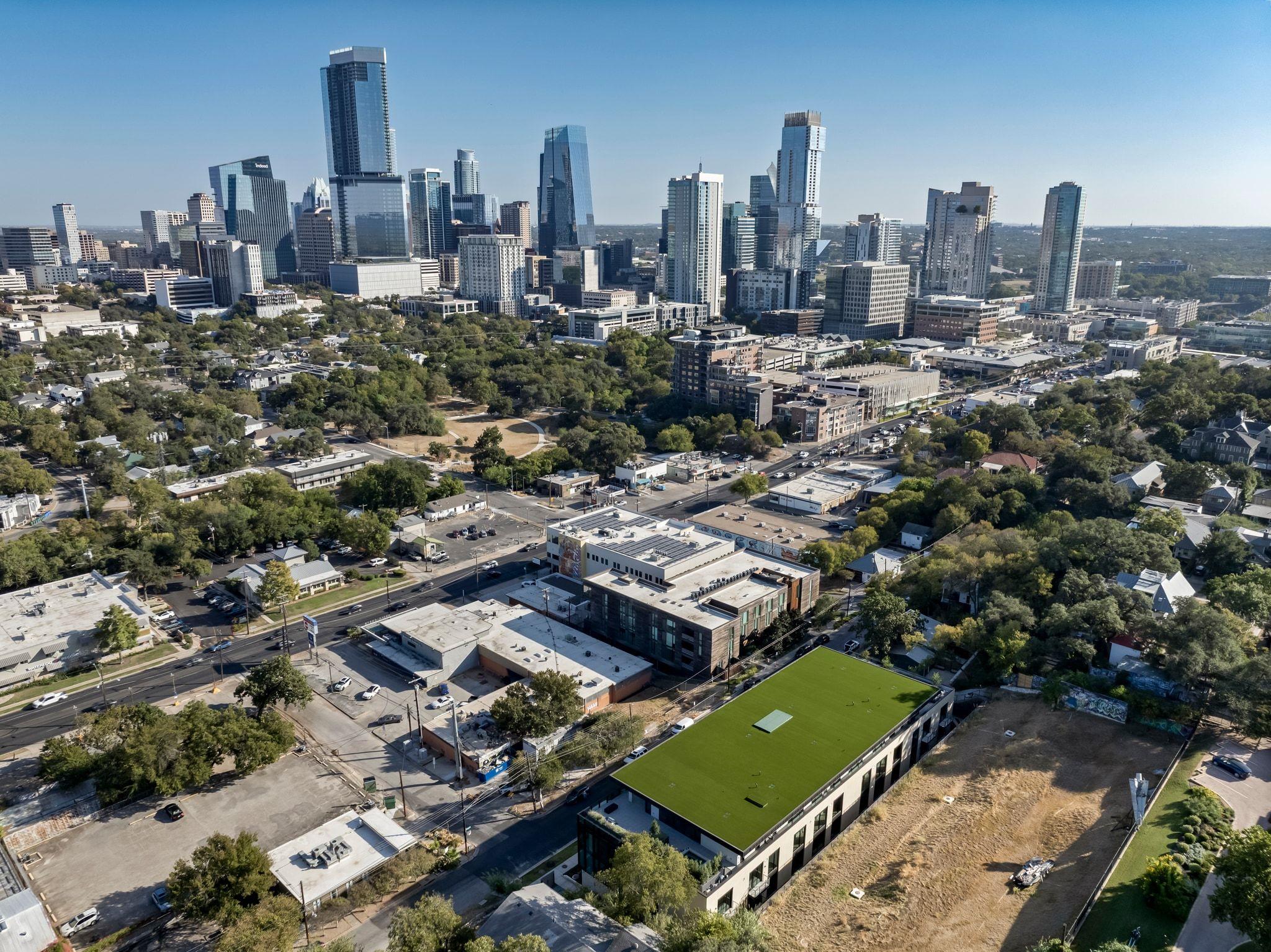 Image 38 of 40 For 1006 Baylor St 201