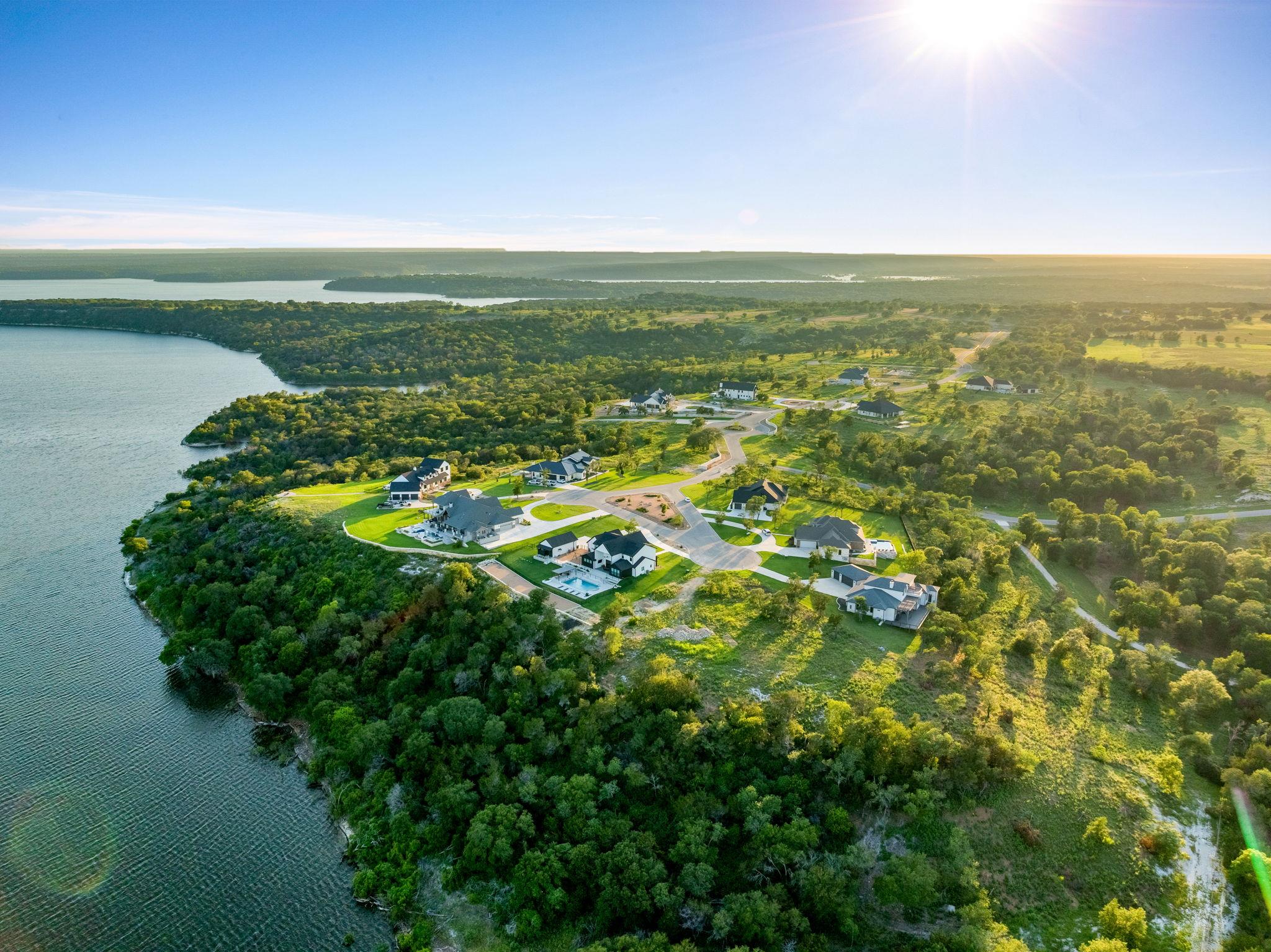 Image 10 of 39 For 10130 Waterview Cv