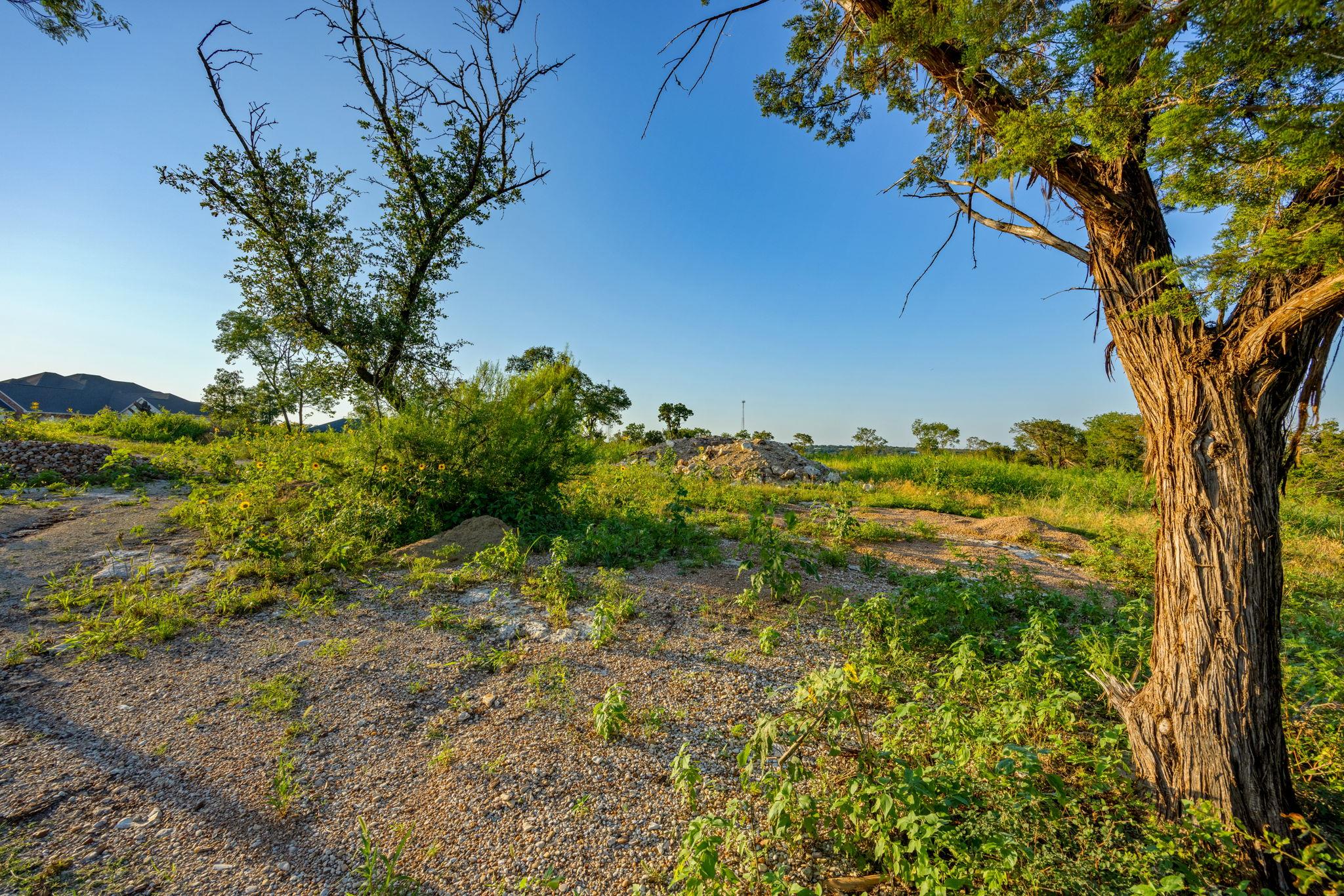 Image 22 of 39 For 10130 Waterview Cv