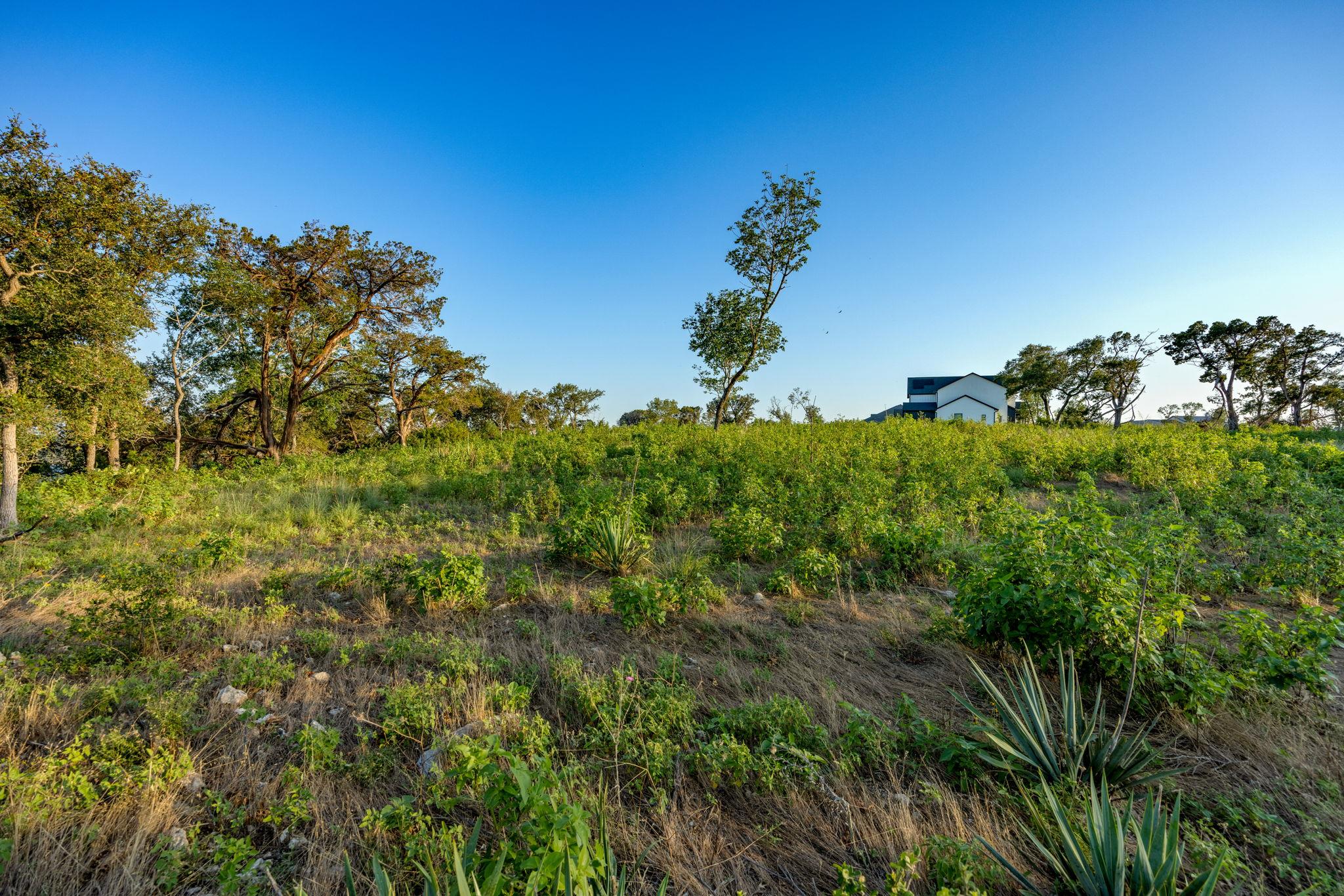 Image 27 of 39 For 10130 Waterview Cv