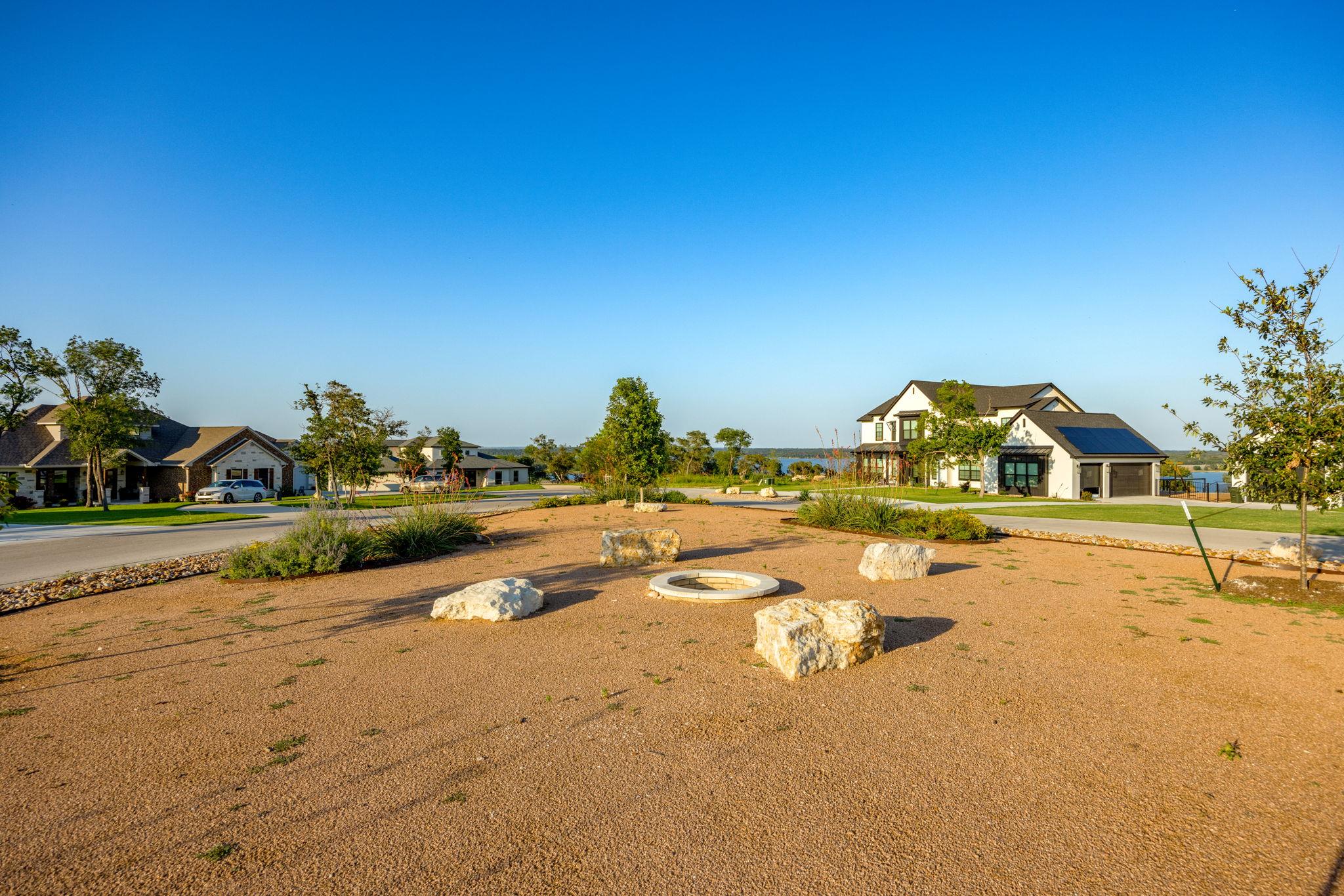 Image 31 of 39 For 10130 Waterview Cv