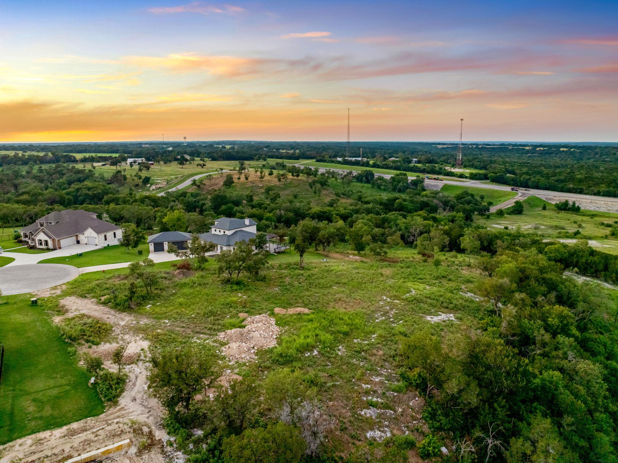 Image 36 of 39 For 10130 Waterview Cv