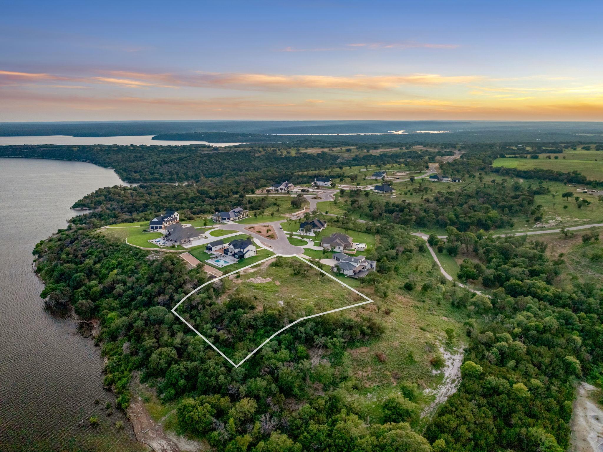 Image 38 of 39 For 10130 Waterview Cv