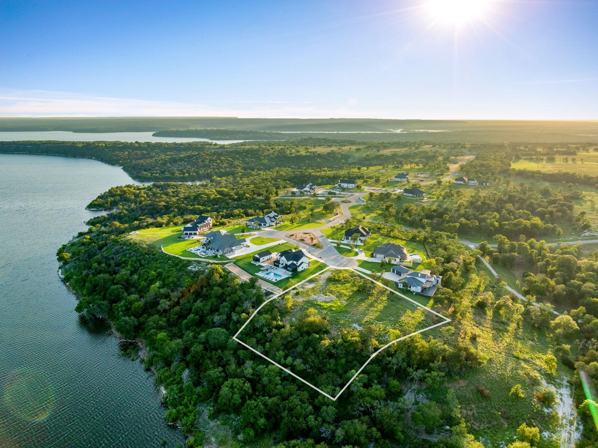 Image 9 of 39 For 10130 Waterview Cv