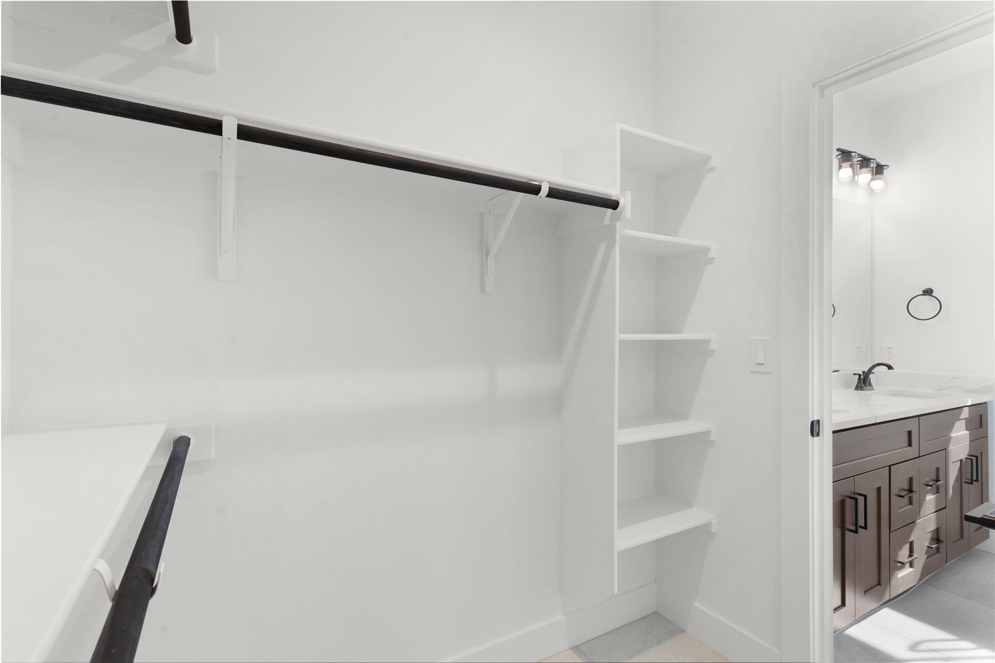 Image 19 of 34 For 107 Carmen Cv