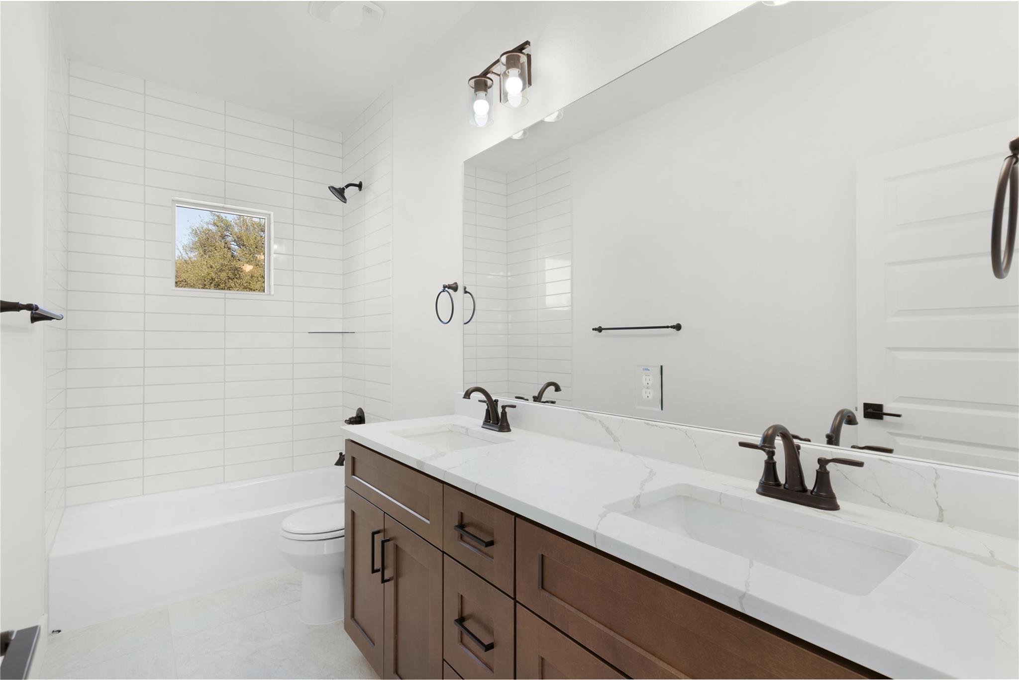 Image 21 of 34 For 107 Carmen Cv