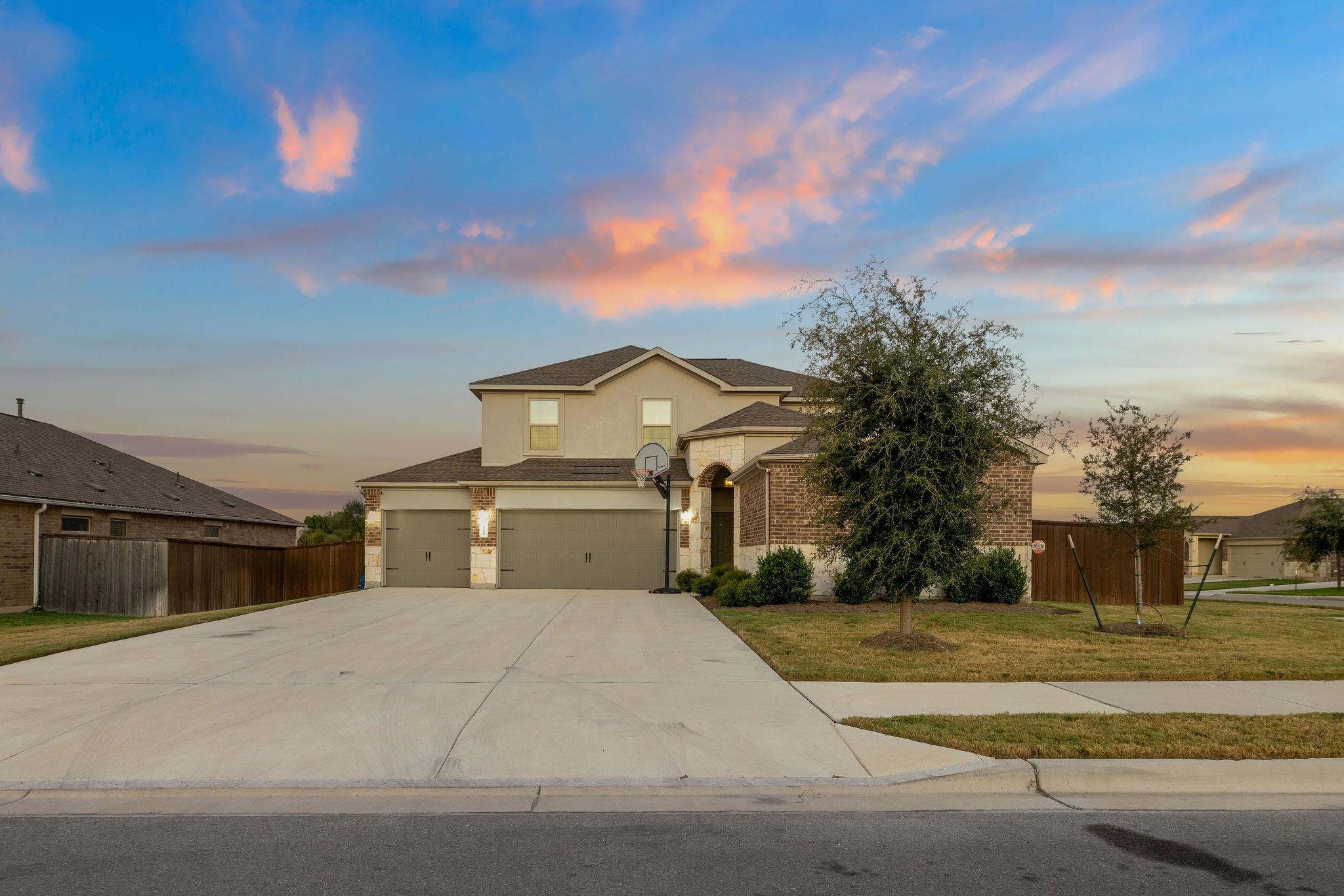 Image 5 of 37 For 1428 Chad Dr