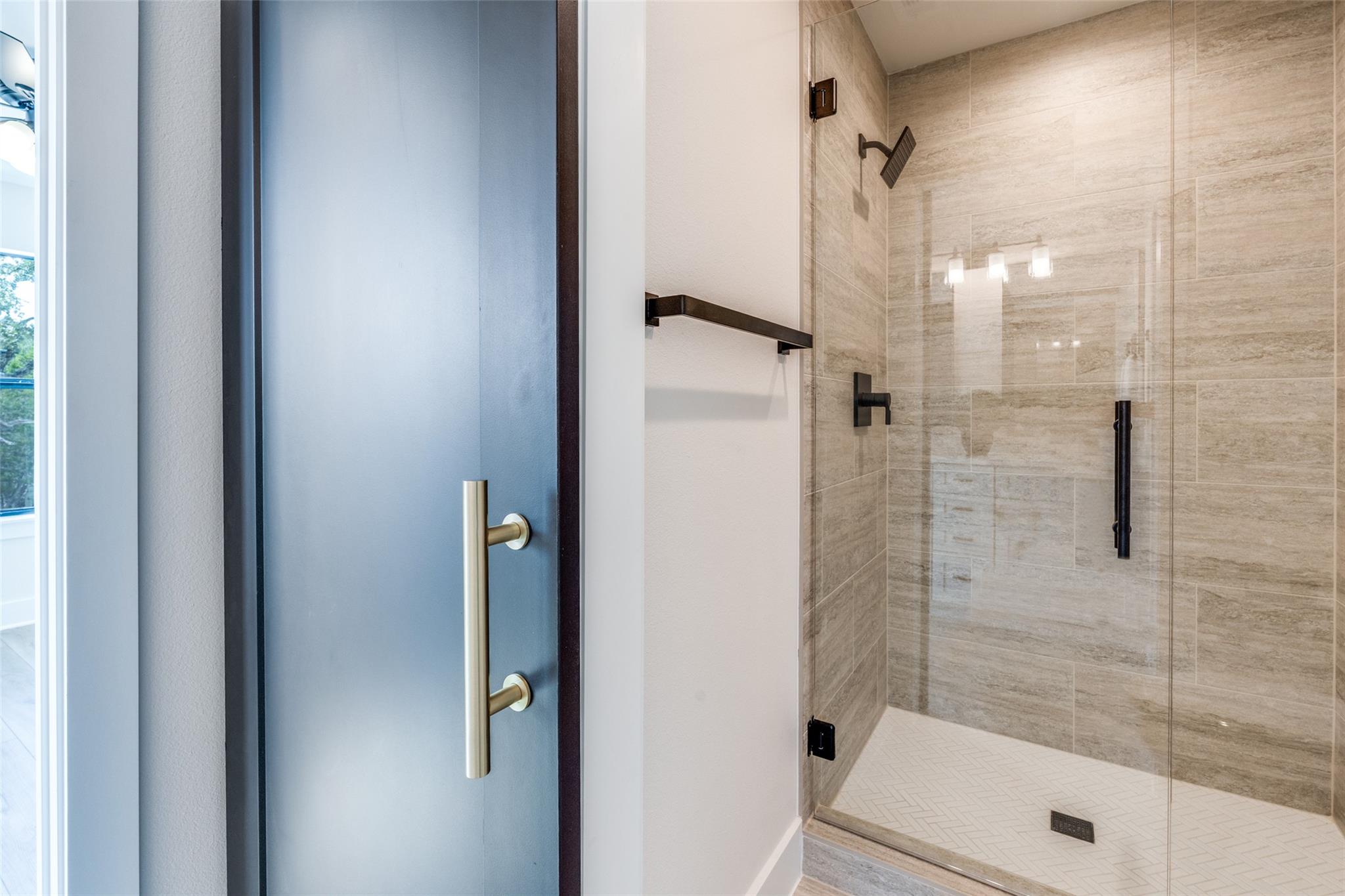 Image 14 of 36 For 166 Restless Wind