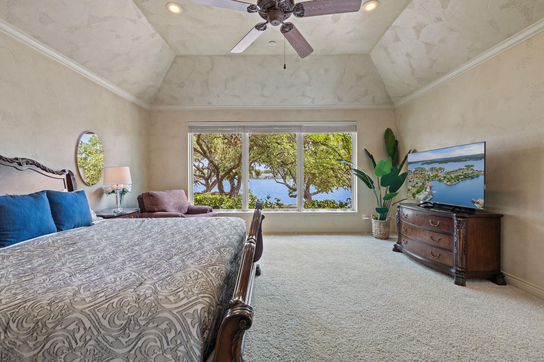 Image 30 of 39 For 113 Wennmohs Pl