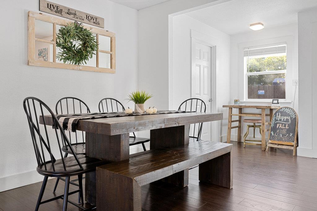 Image 17 of 37 For 102 Ranchview Dr