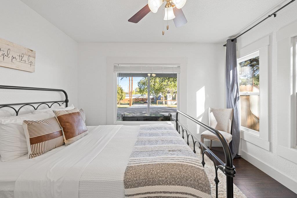 Image 21 of 37 For 102 Ranchview Dr