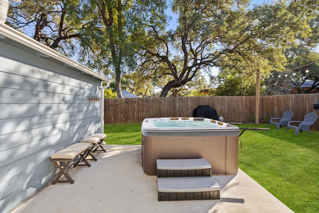 Image 32 of 37 For 102 Ranchview Dr