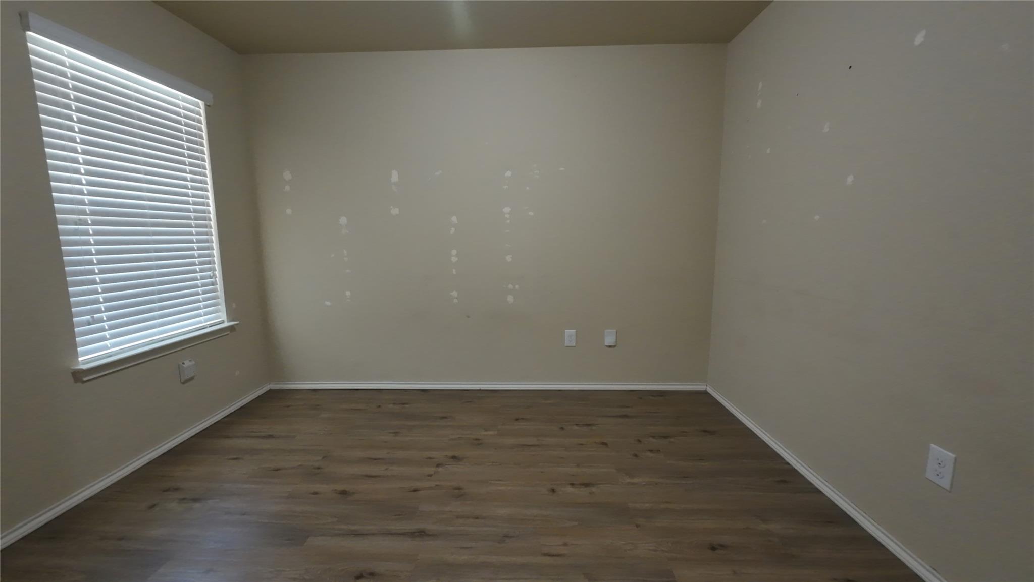 Image 12 of 20 For 1517 Birmingham Dr