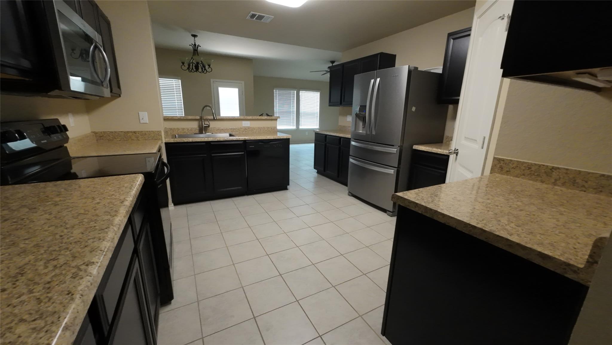 Image 5 of 20 For 1517 Birmingham Dr