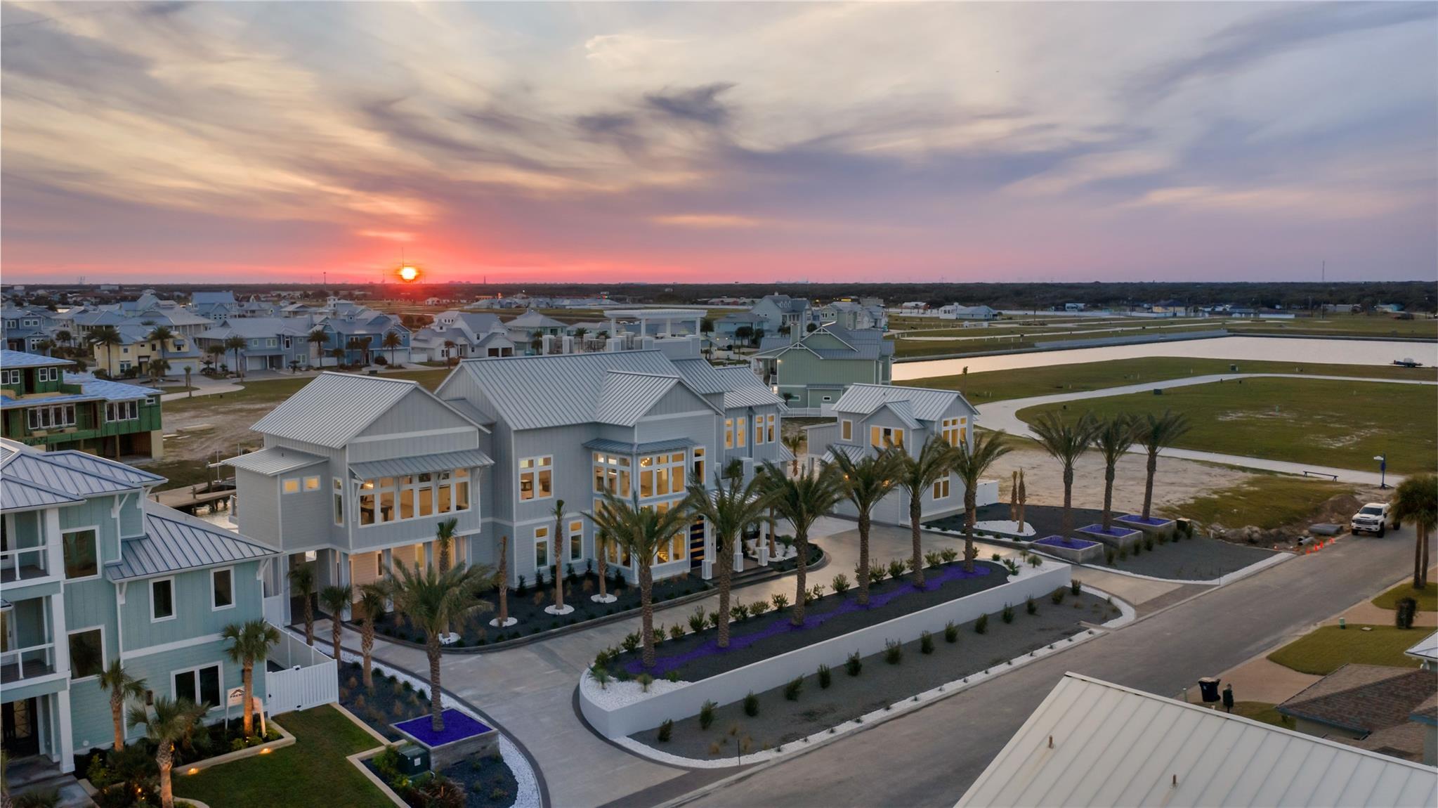 Image 10 of 40 For 305 Estes Dr