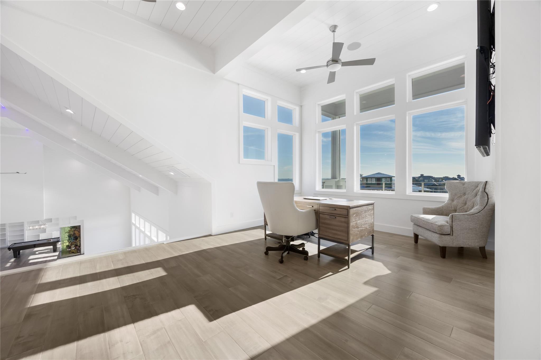 Image 20 of 40 For 305 Estes Dr