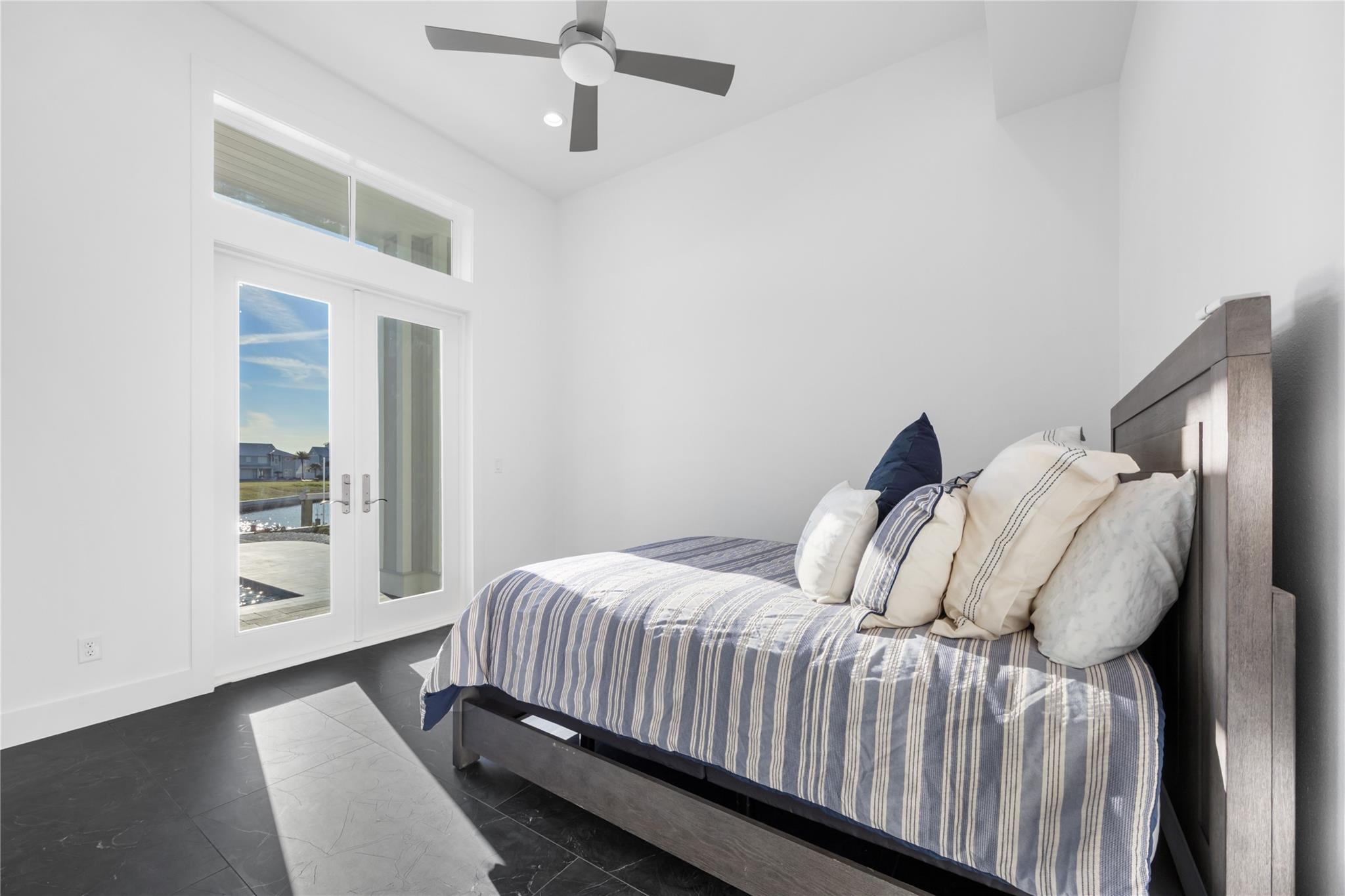 Image 26 of 40 For 305 Estes Dr