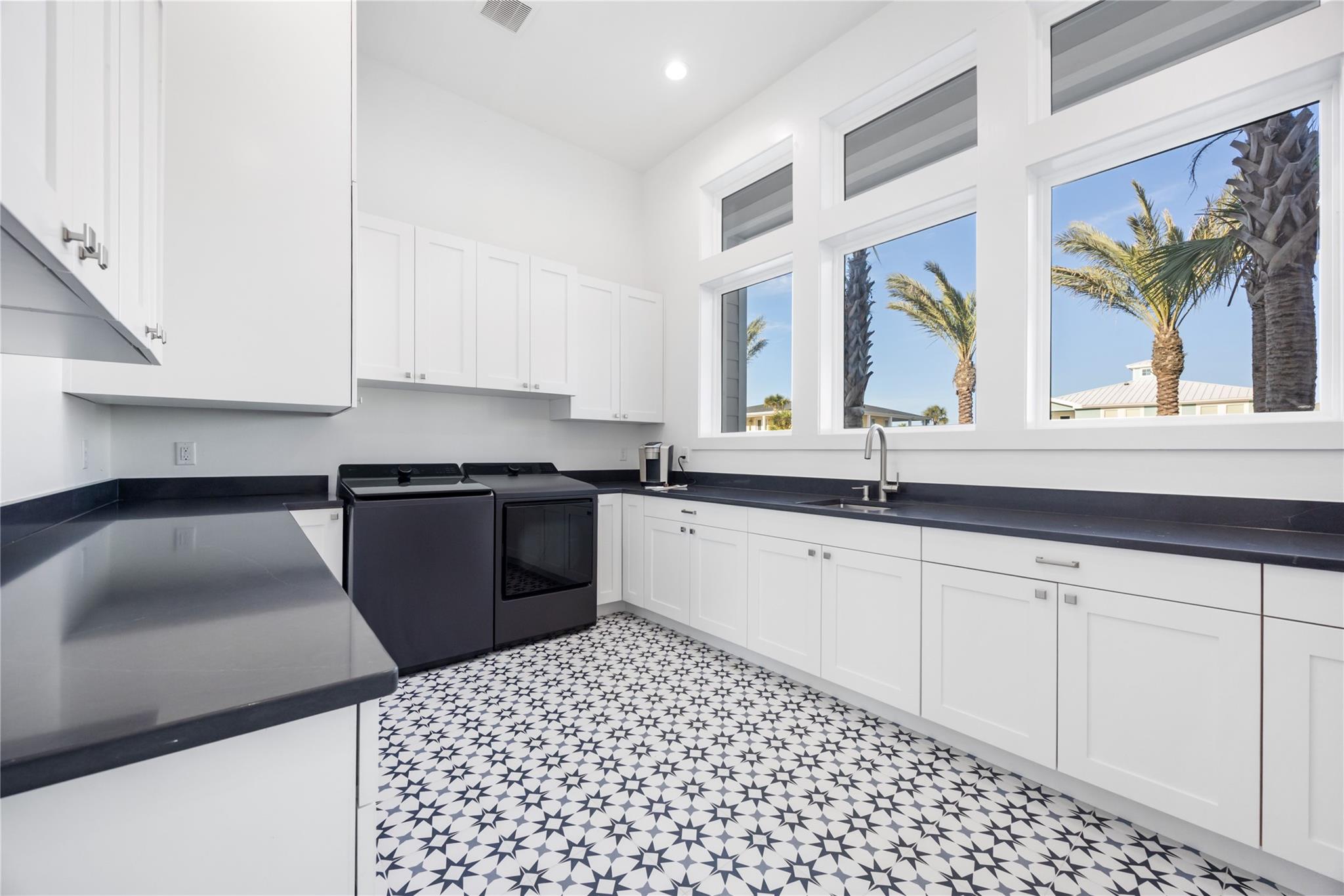 Image 30 of 40 For 305 Estes Dr