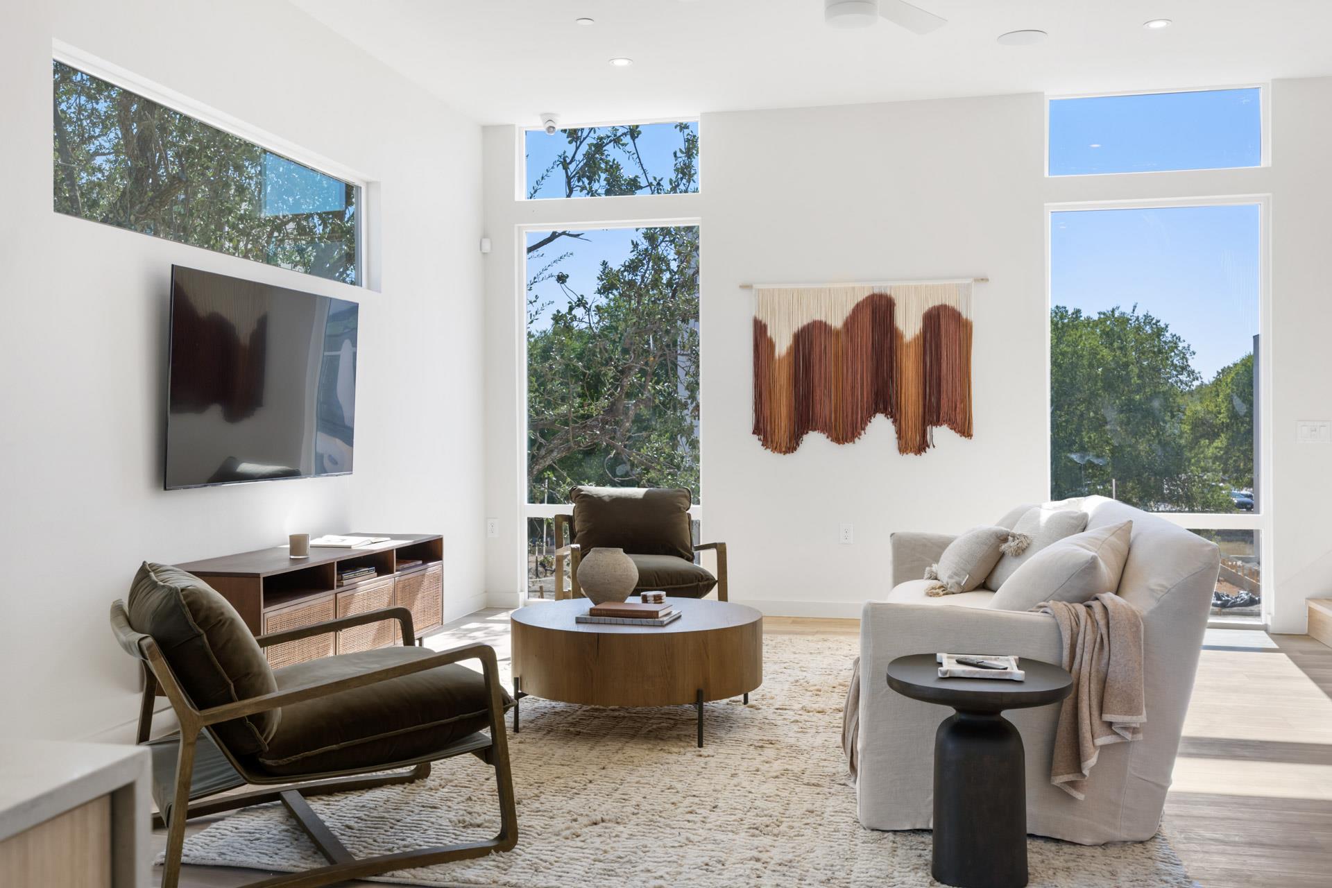 Details for 10721 Desert Trl, Austin, TX 78758