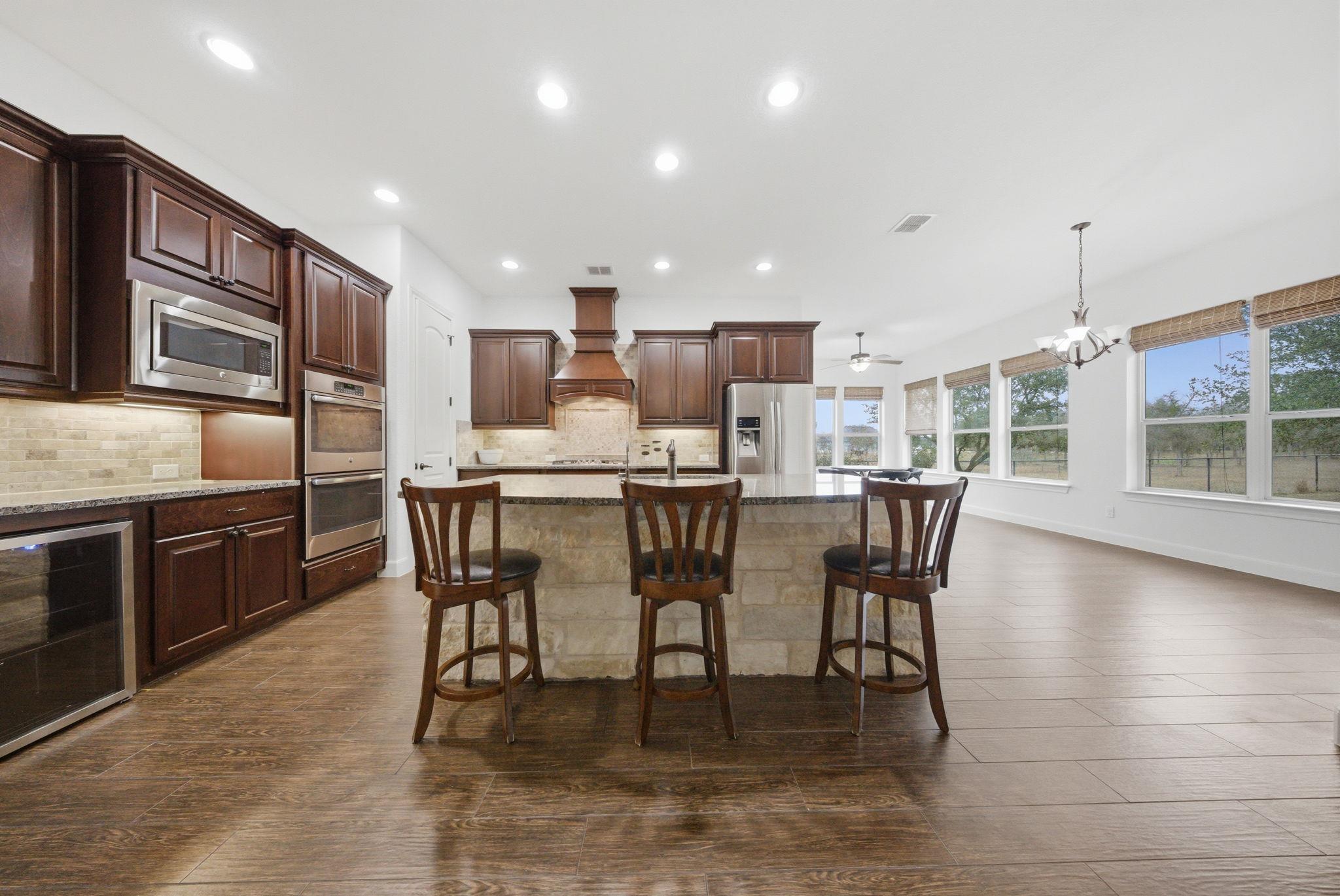 Image 18 of 21 For 728 Deer Run Way Way