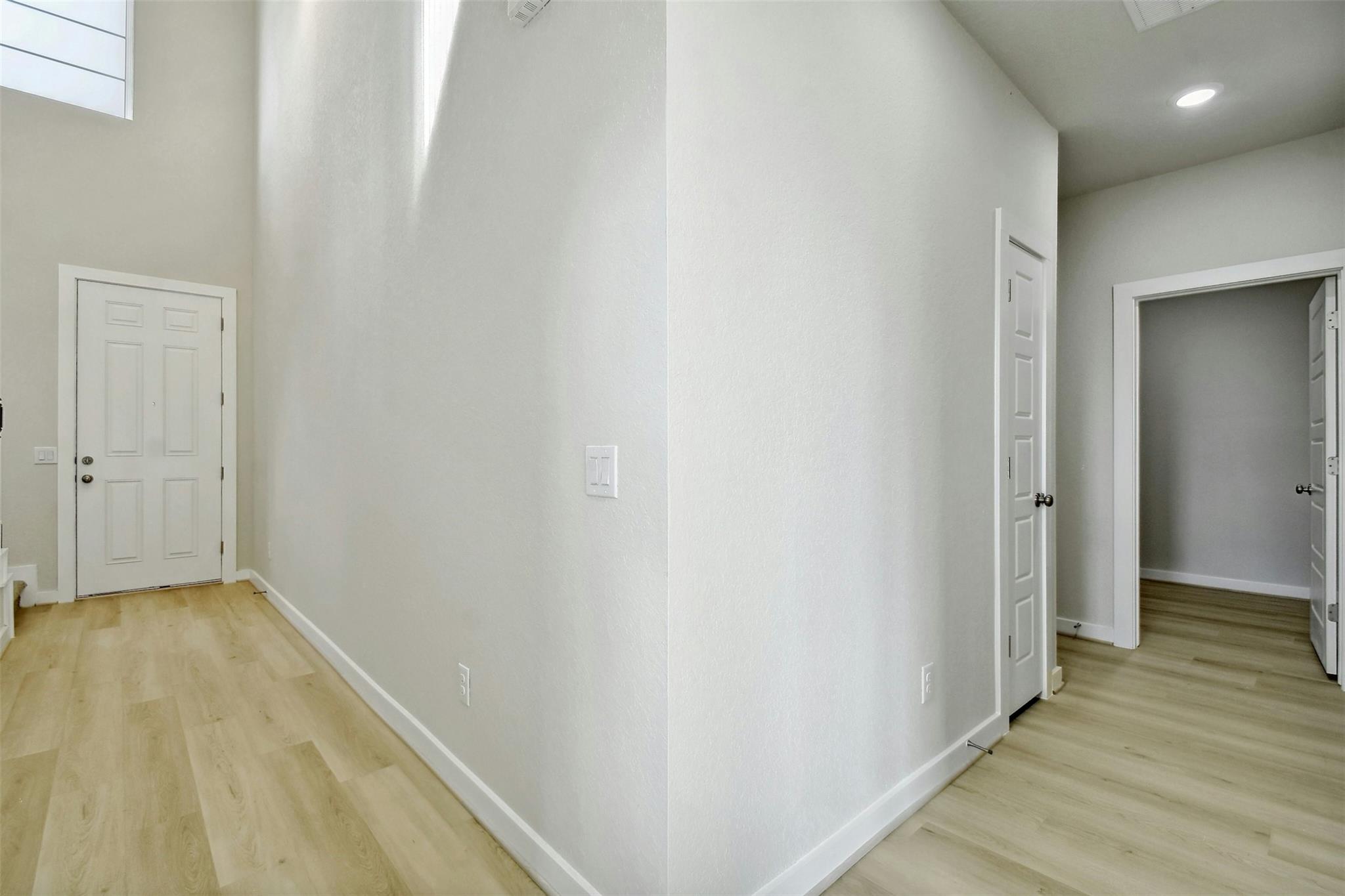 Image 11 of 26 For 1592 Estelea Grv