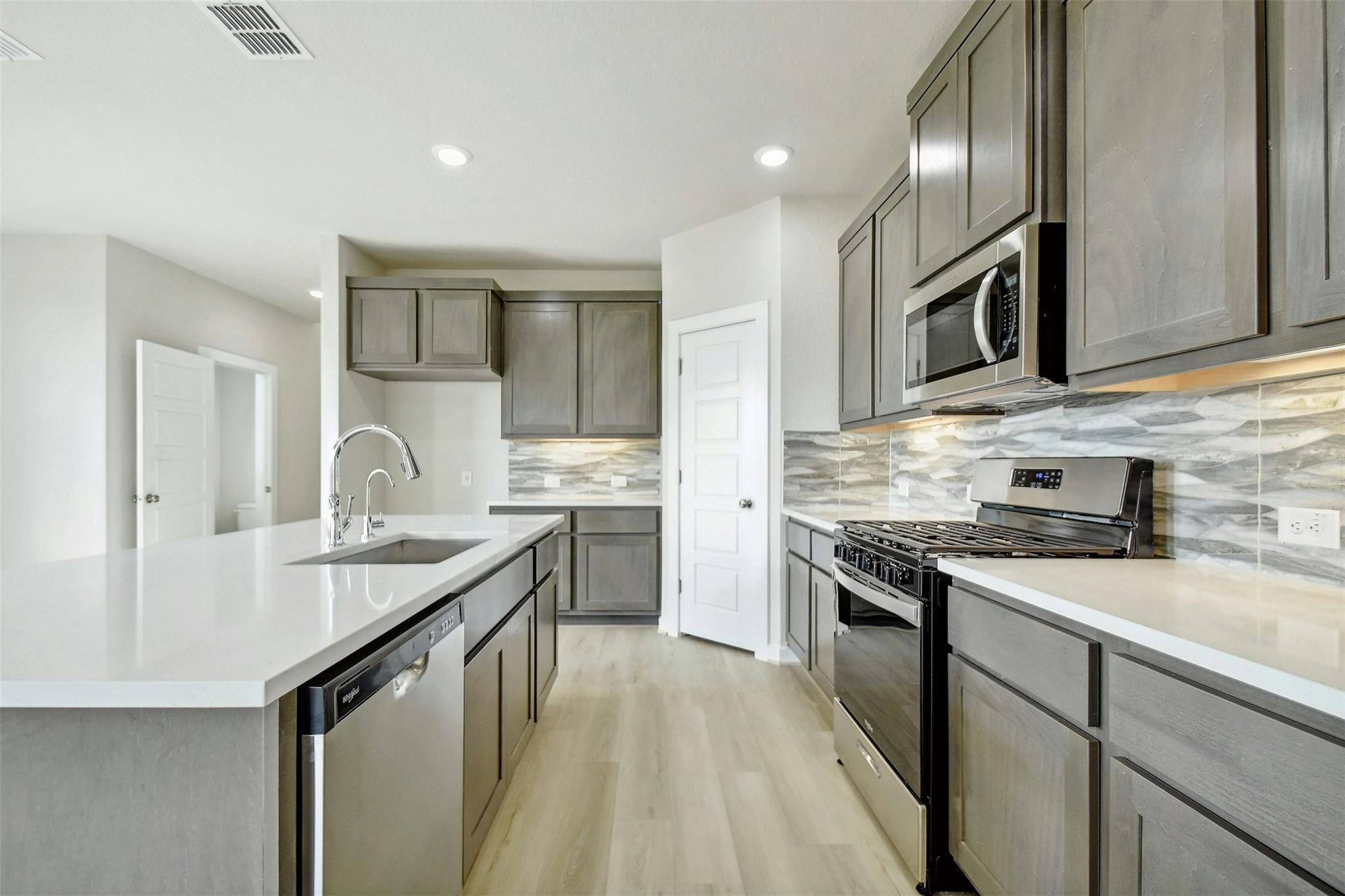 Image 5 of 26 For 1592 Estelea Grv