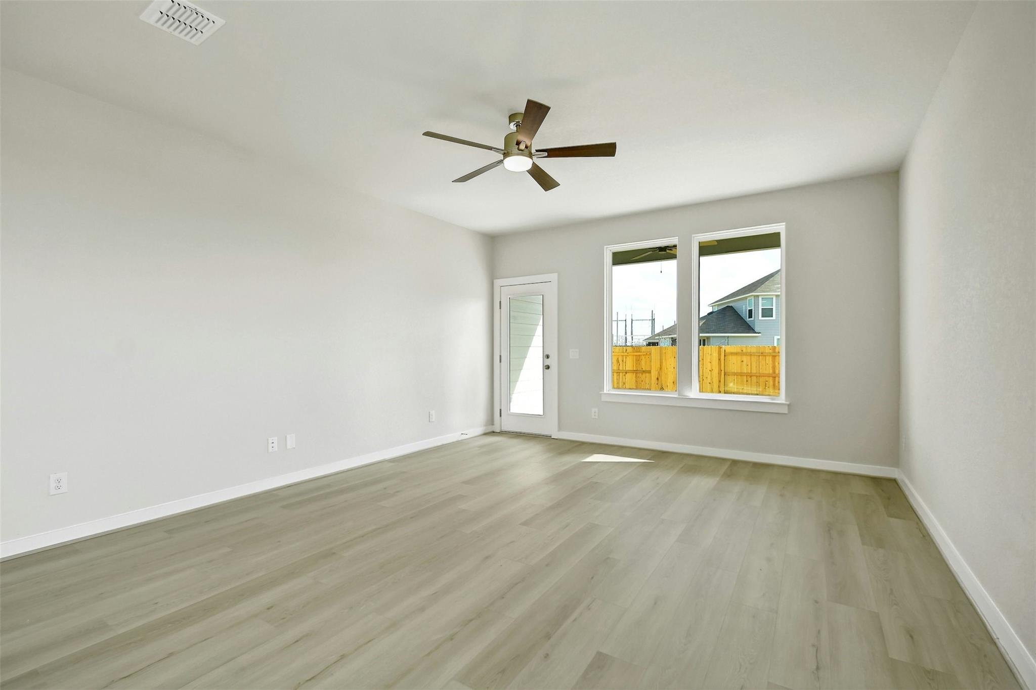 Image 7 of 26 For 1592 Estelea Grv