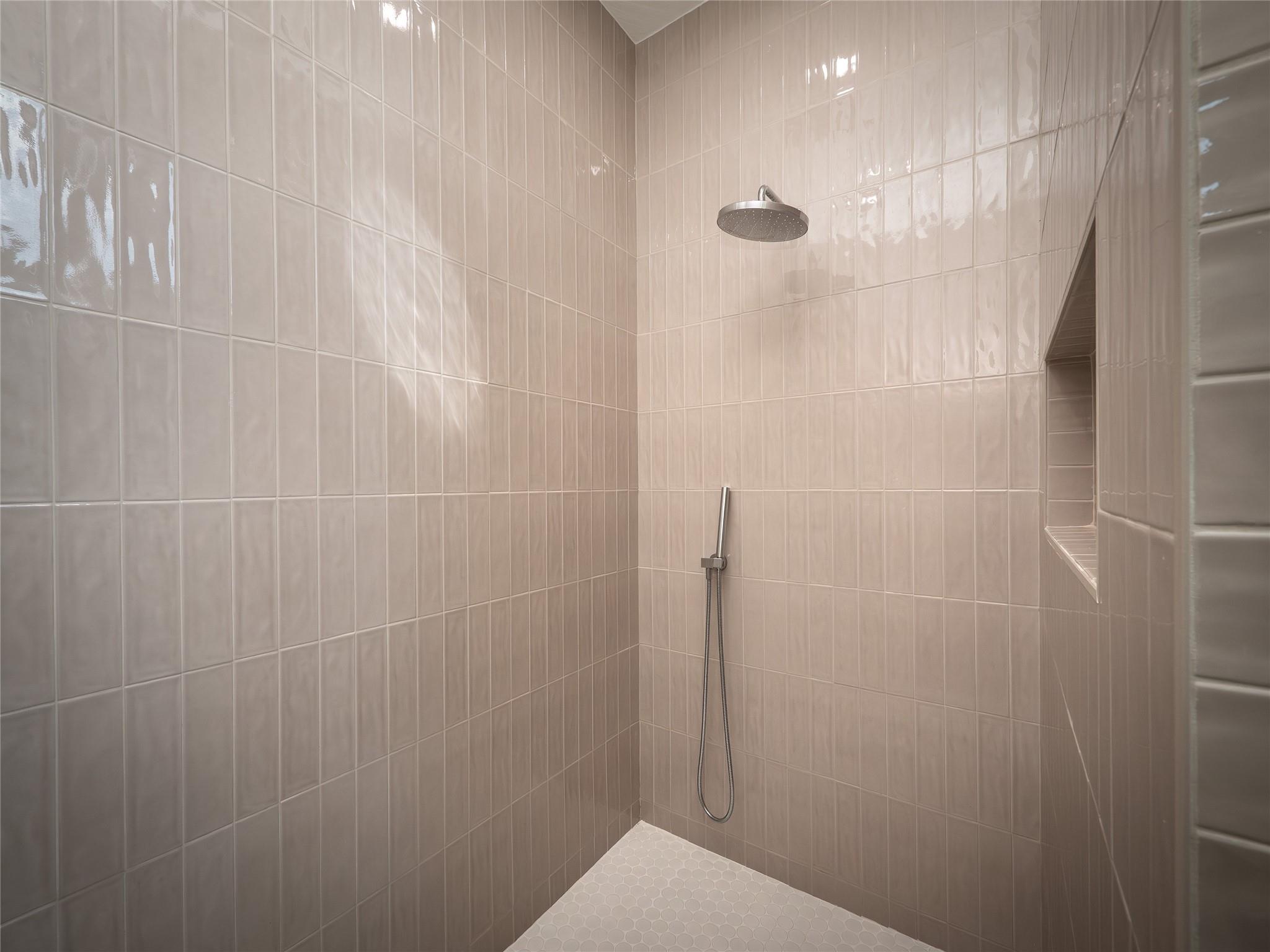 Image 17 of 40 For 814 Stark St