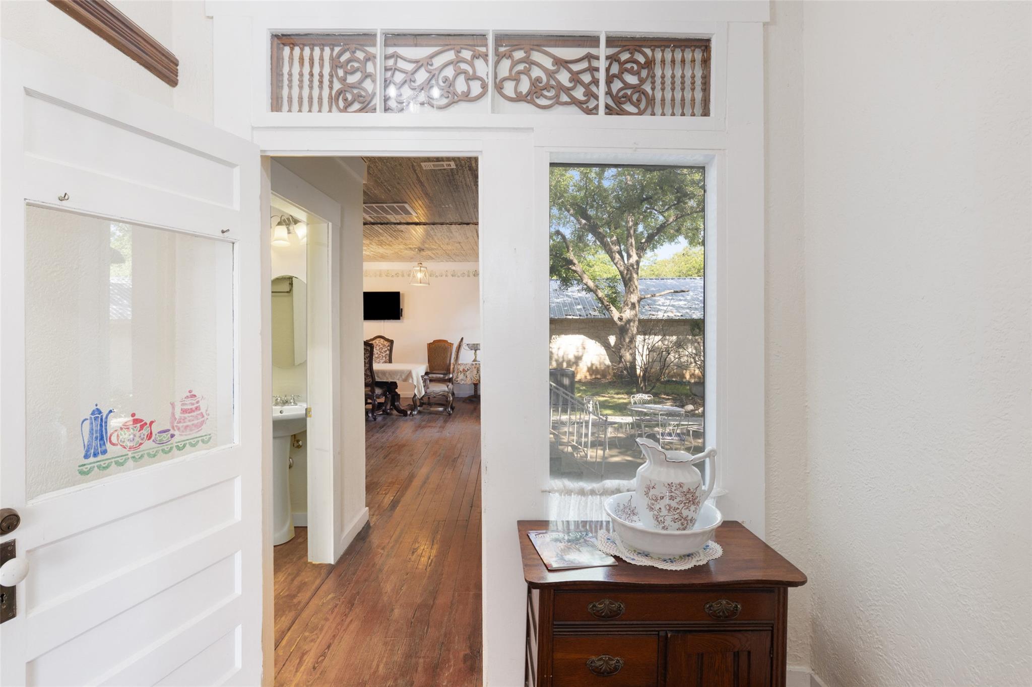 Image 13 of 35 For 201 Nugent Ave