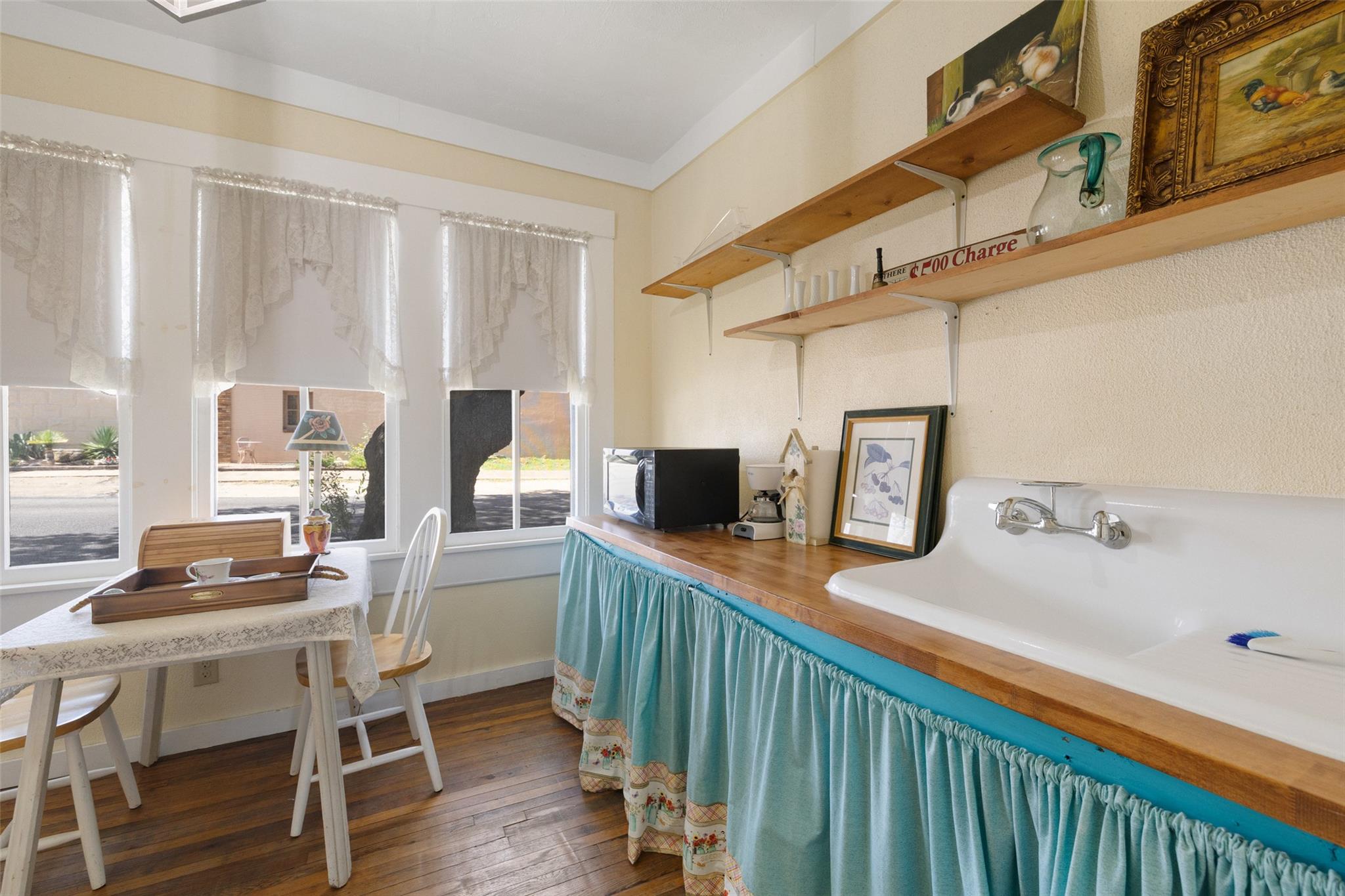 Image 17 of 35 For 201 Nugent Ave